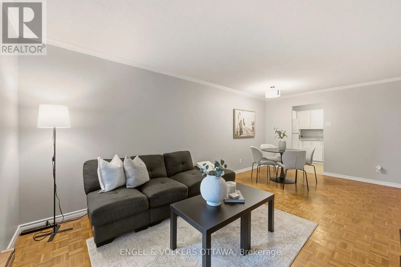 606 - 475 LAURIER AVENUE W