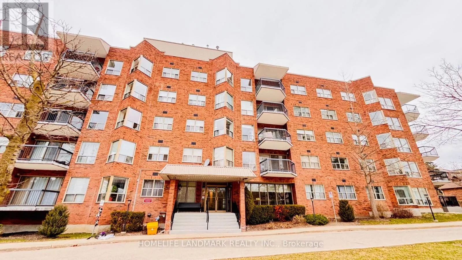 207 - 300 KEATS WAY