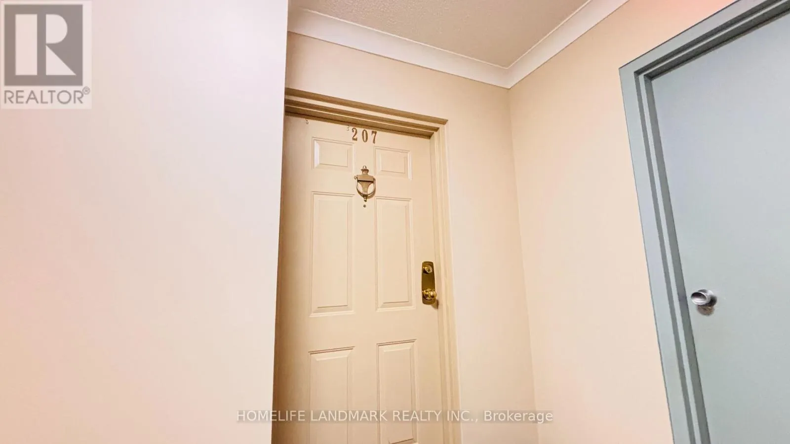 207 - 300 KEATS WAY