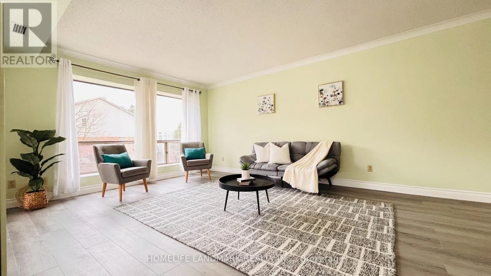 207 - 300 KEATS WAY