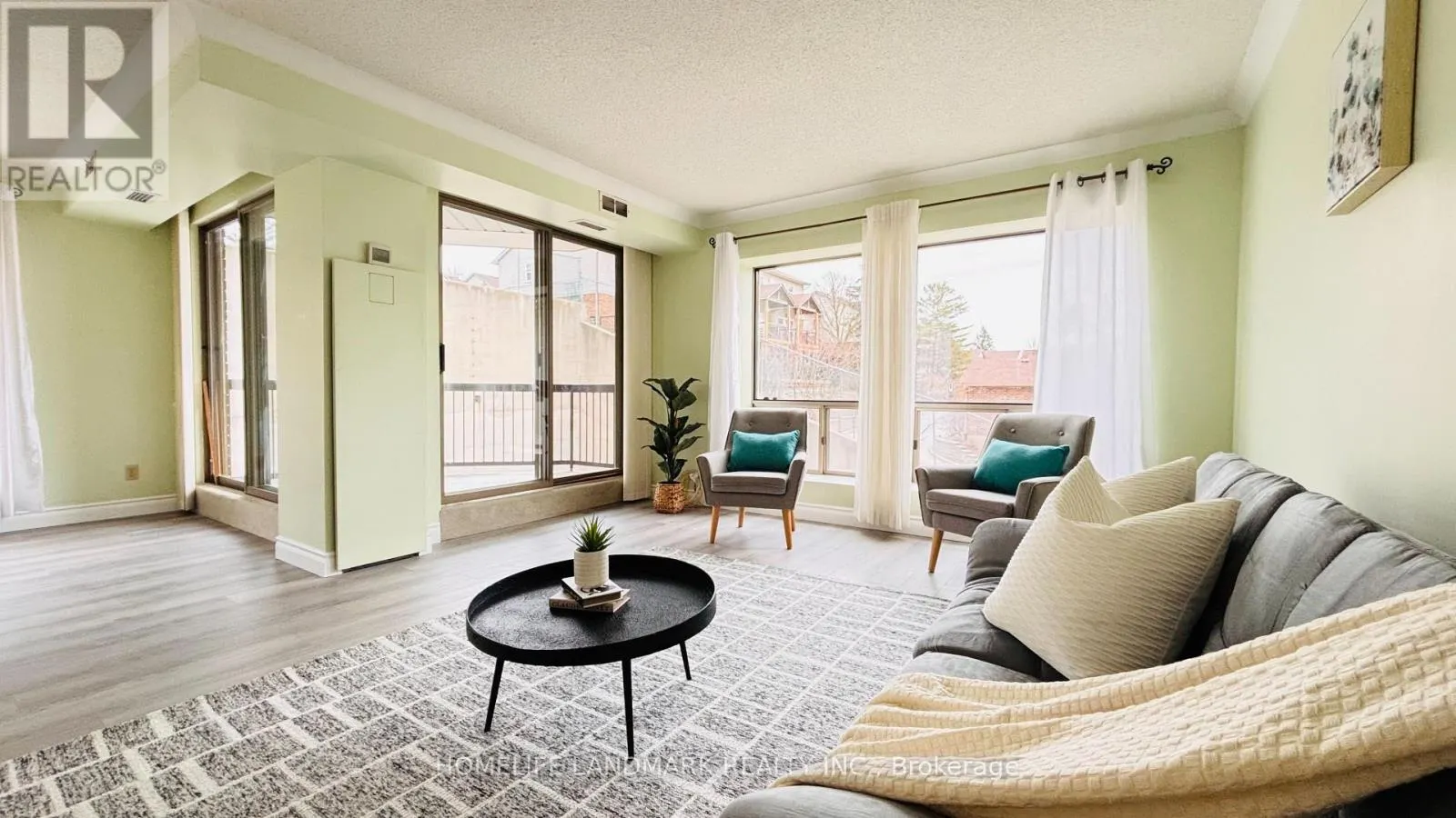 207 - 300 KEATS WAY