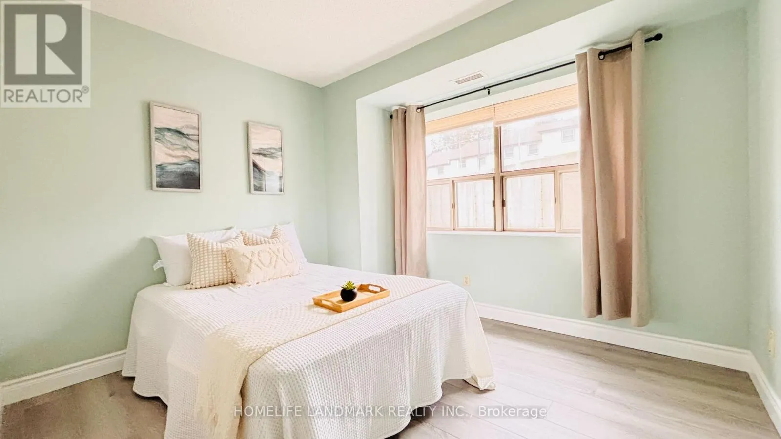 207 - 300 KEATS WAY