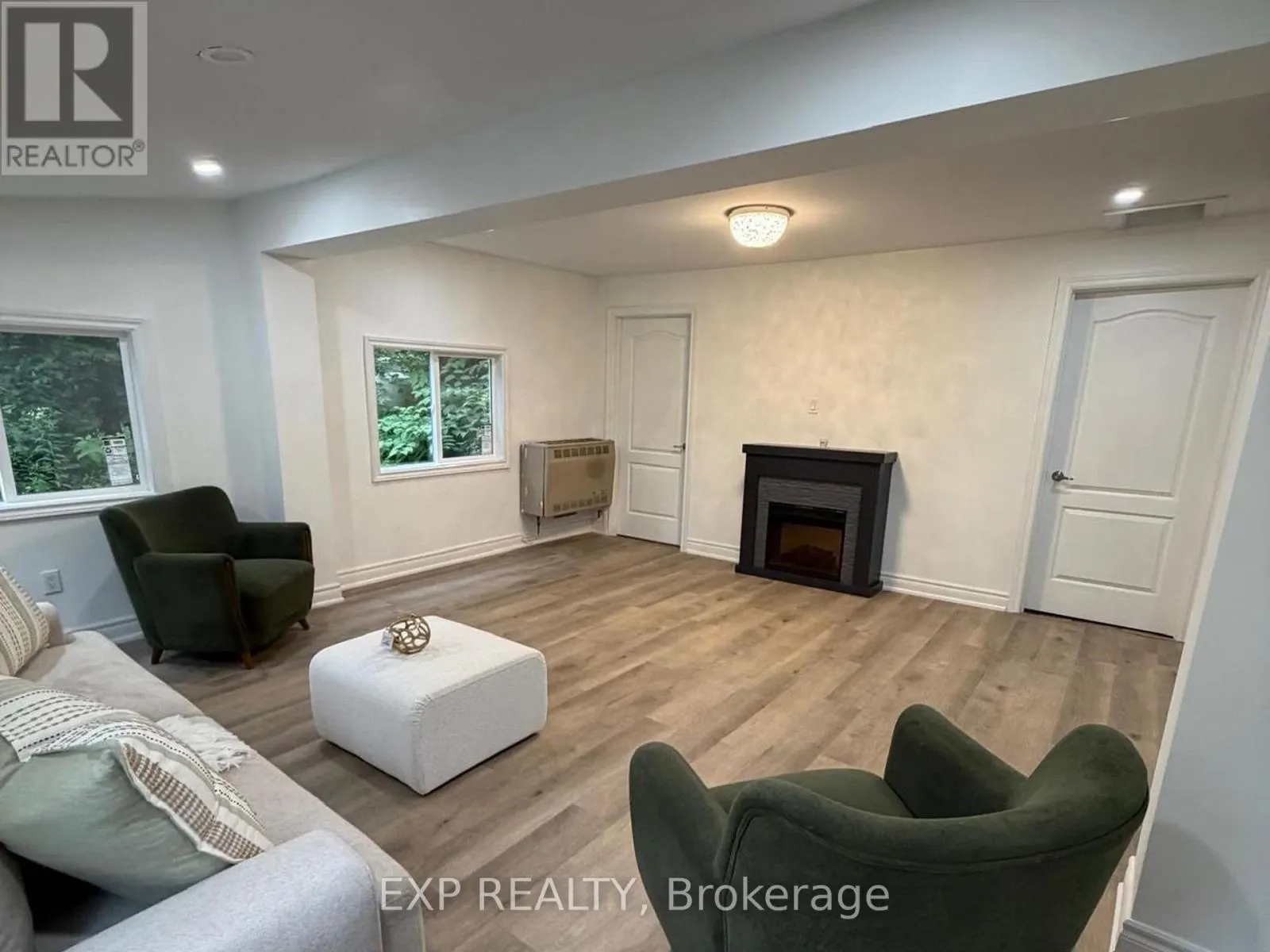 137 OLD NORTH ROAD S