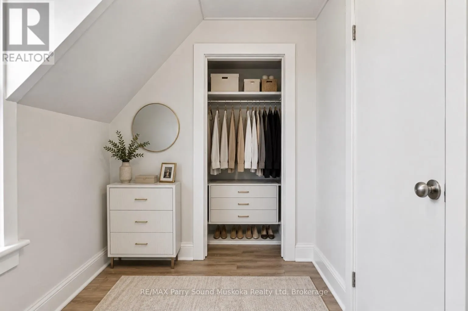 18 WILLIAM STREET