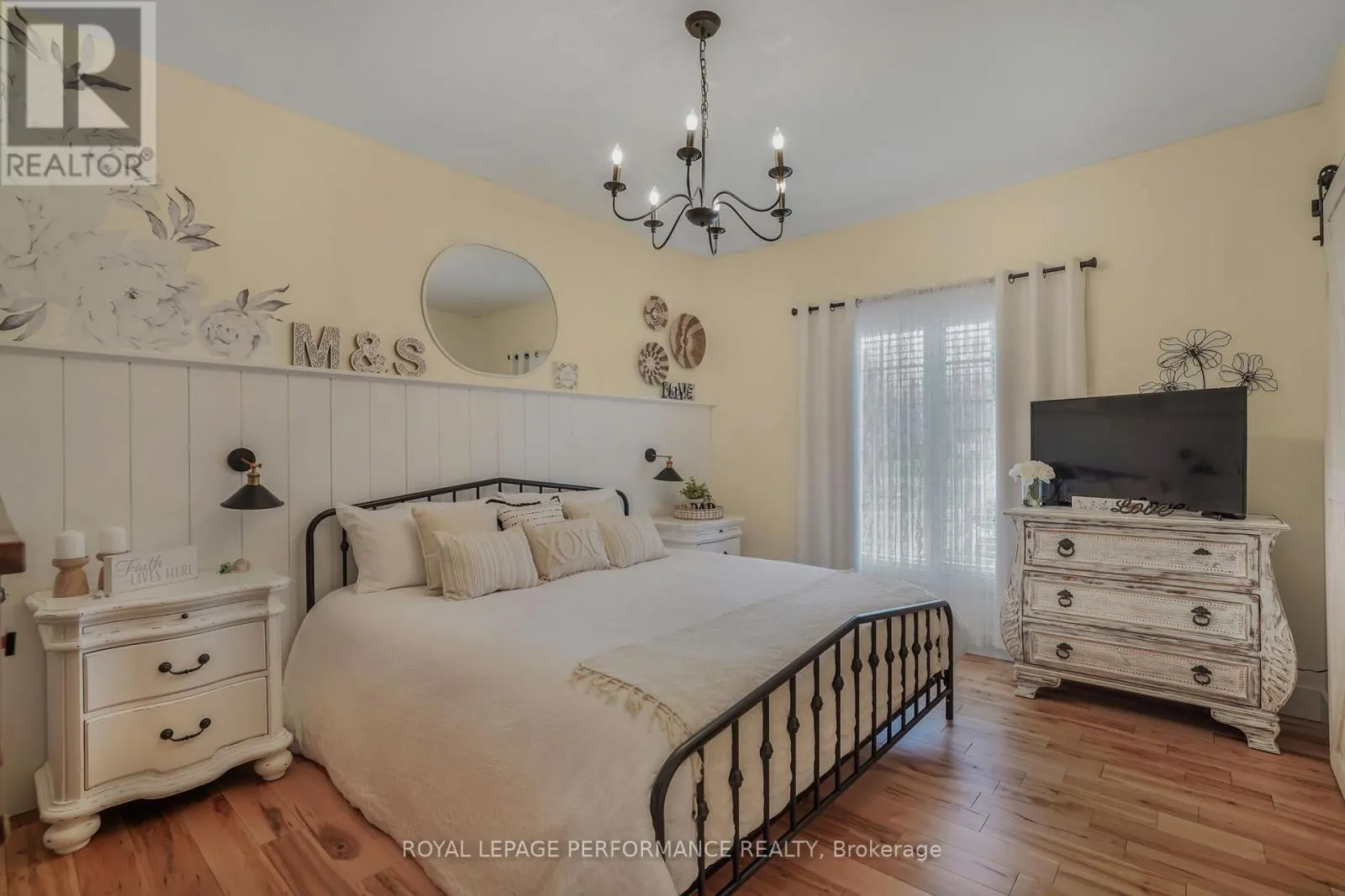 1560 SANDY HILL ROAD