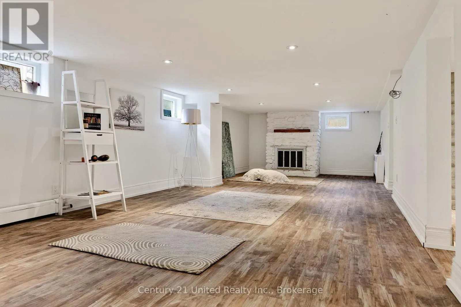 108 JAMES STREET E