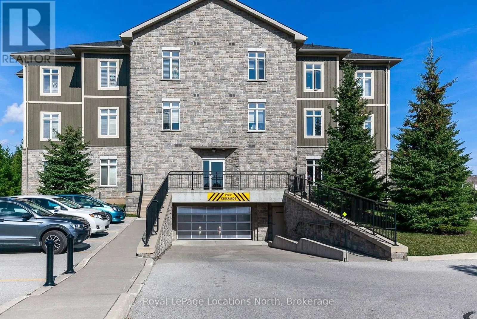 201 - 25 BEAVER STREET S #201