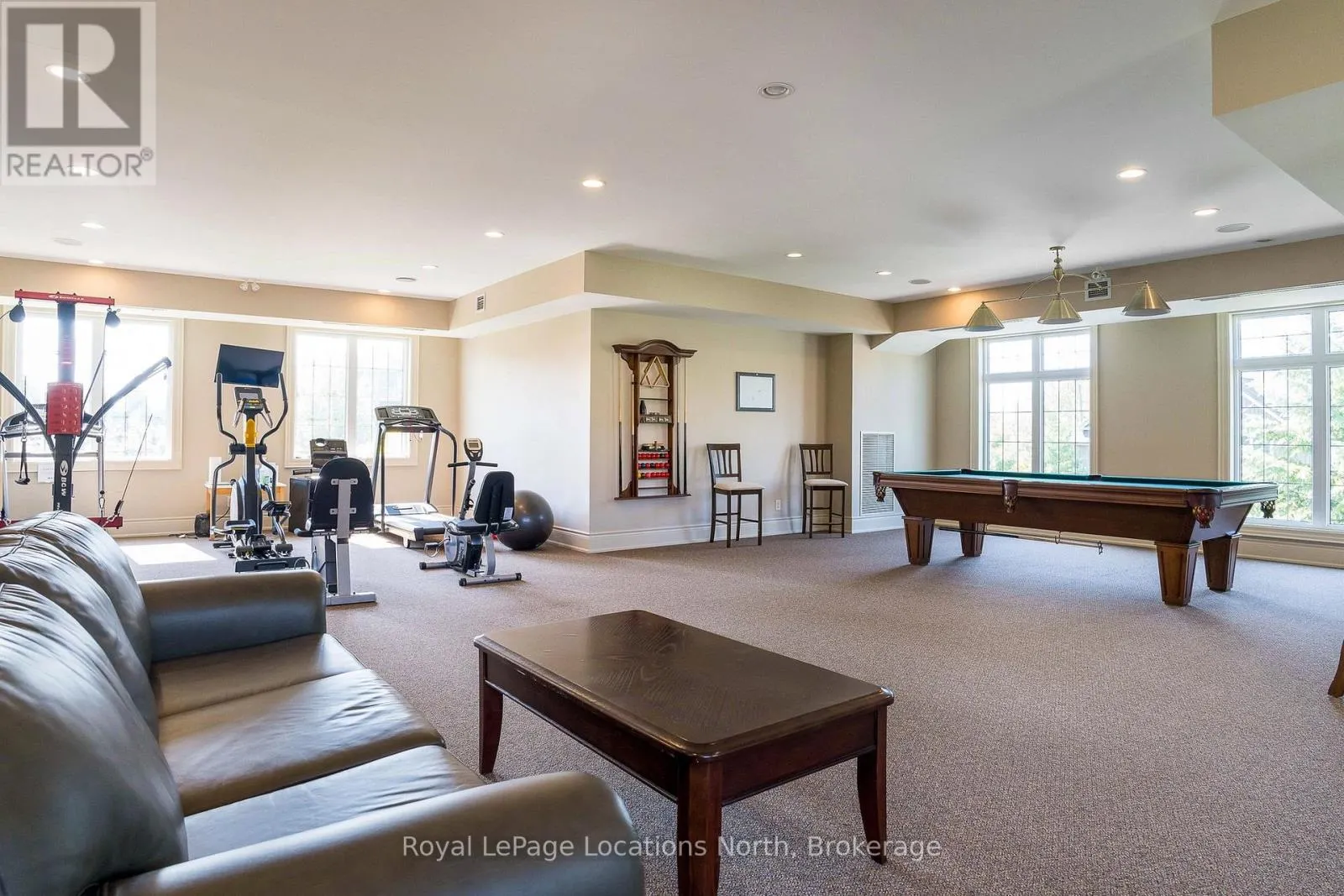 201 - 25 BEAVER STREET S #201