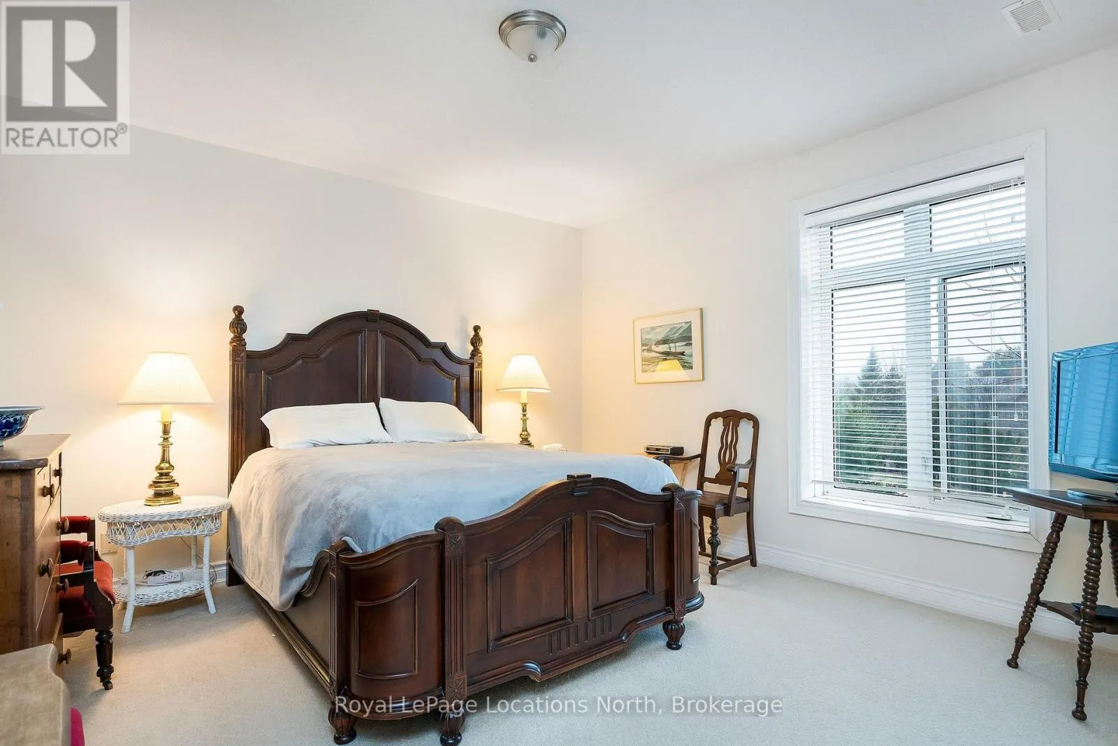 201 - 25 BEAVER STREET S #201