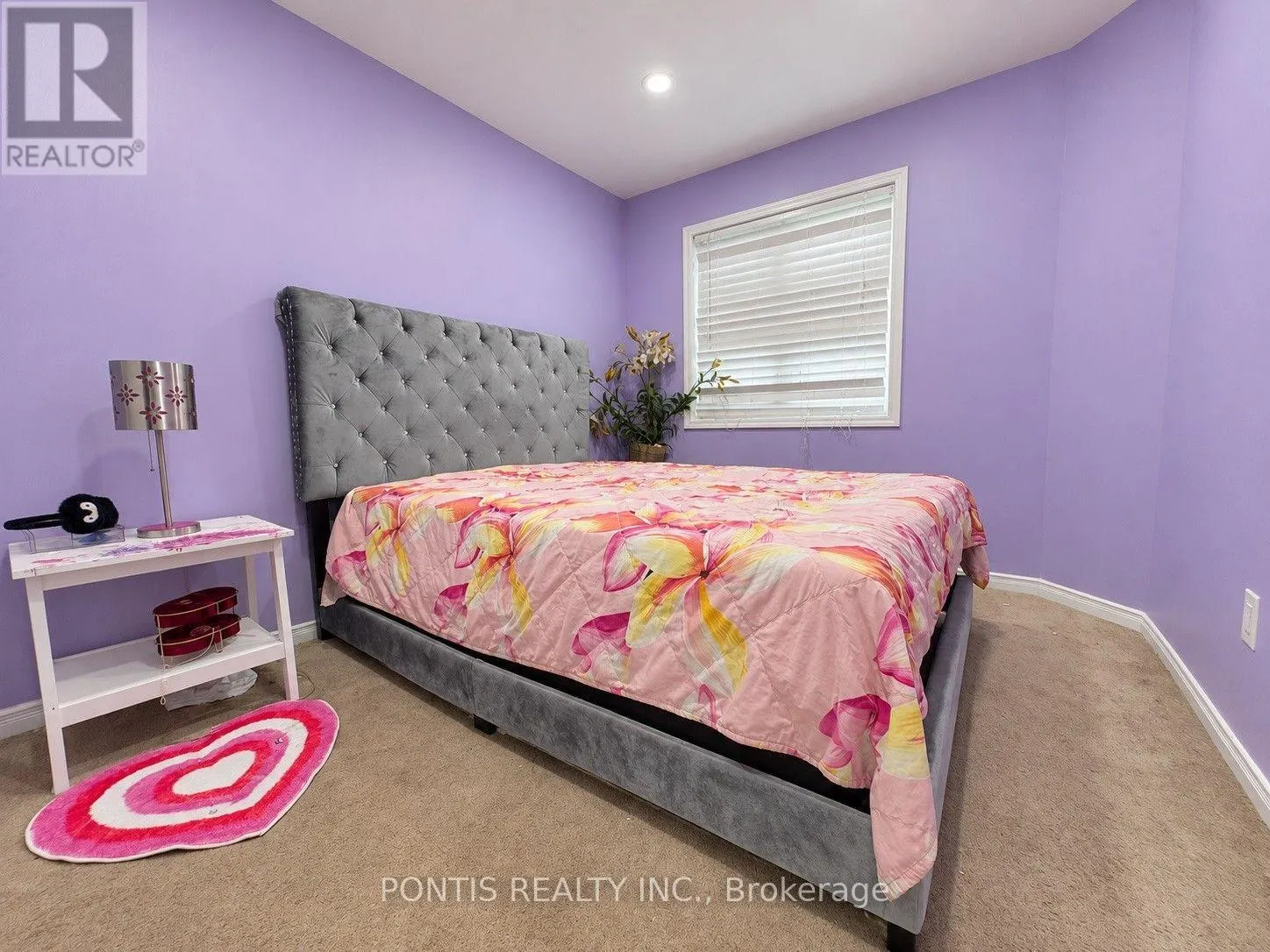 86 MUNRO CIRCLE