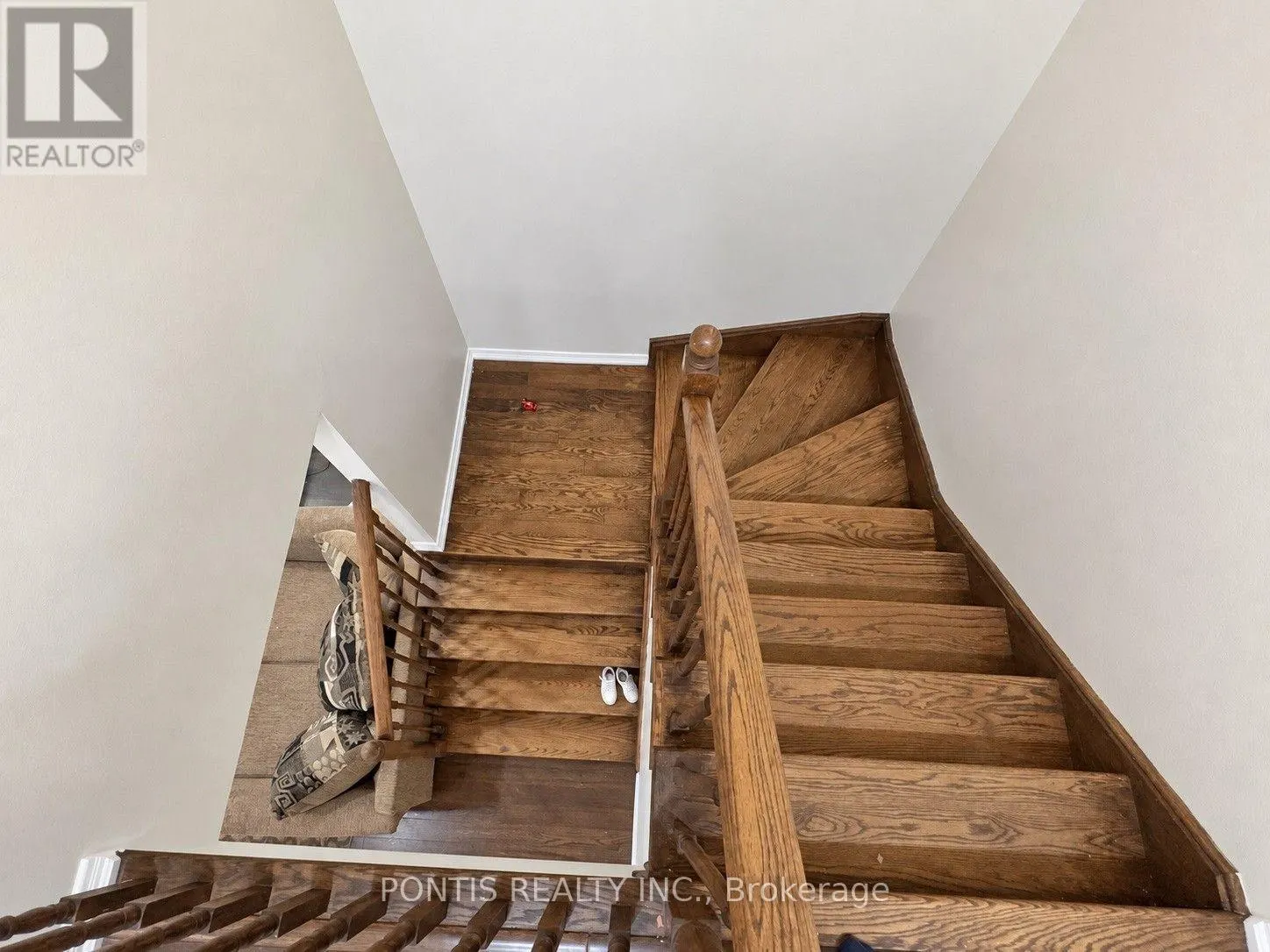 86 MUNRO CIRCLE
