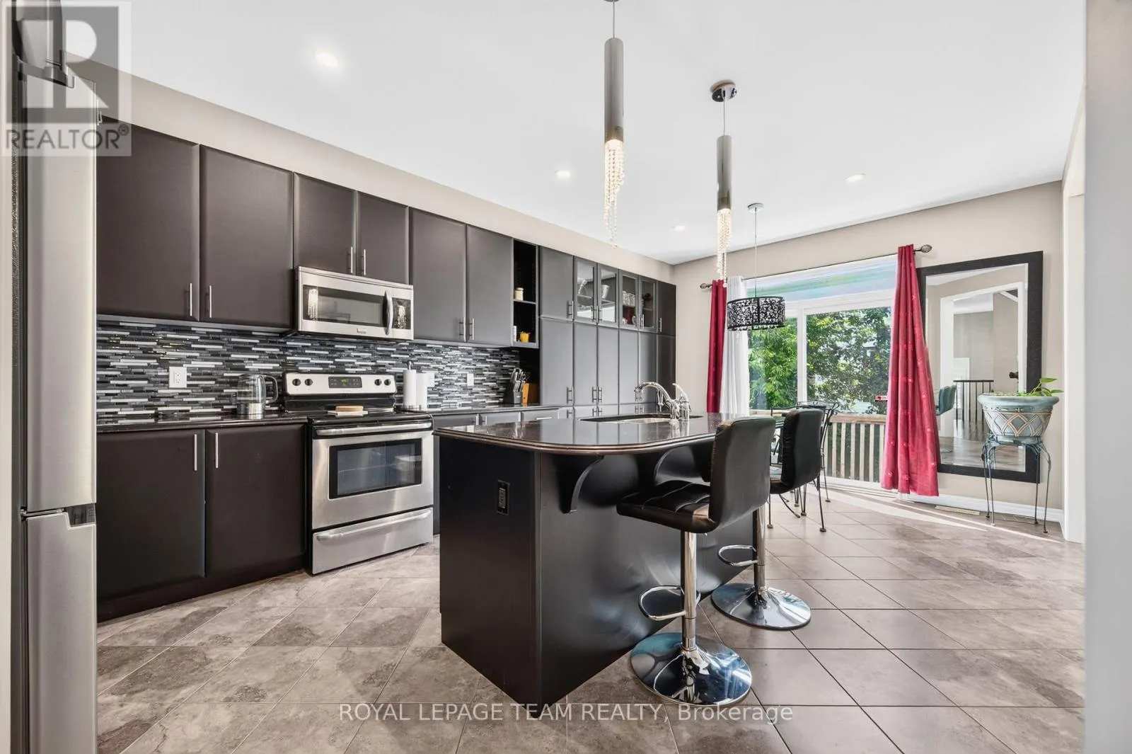 340 GALLANTRY WAY