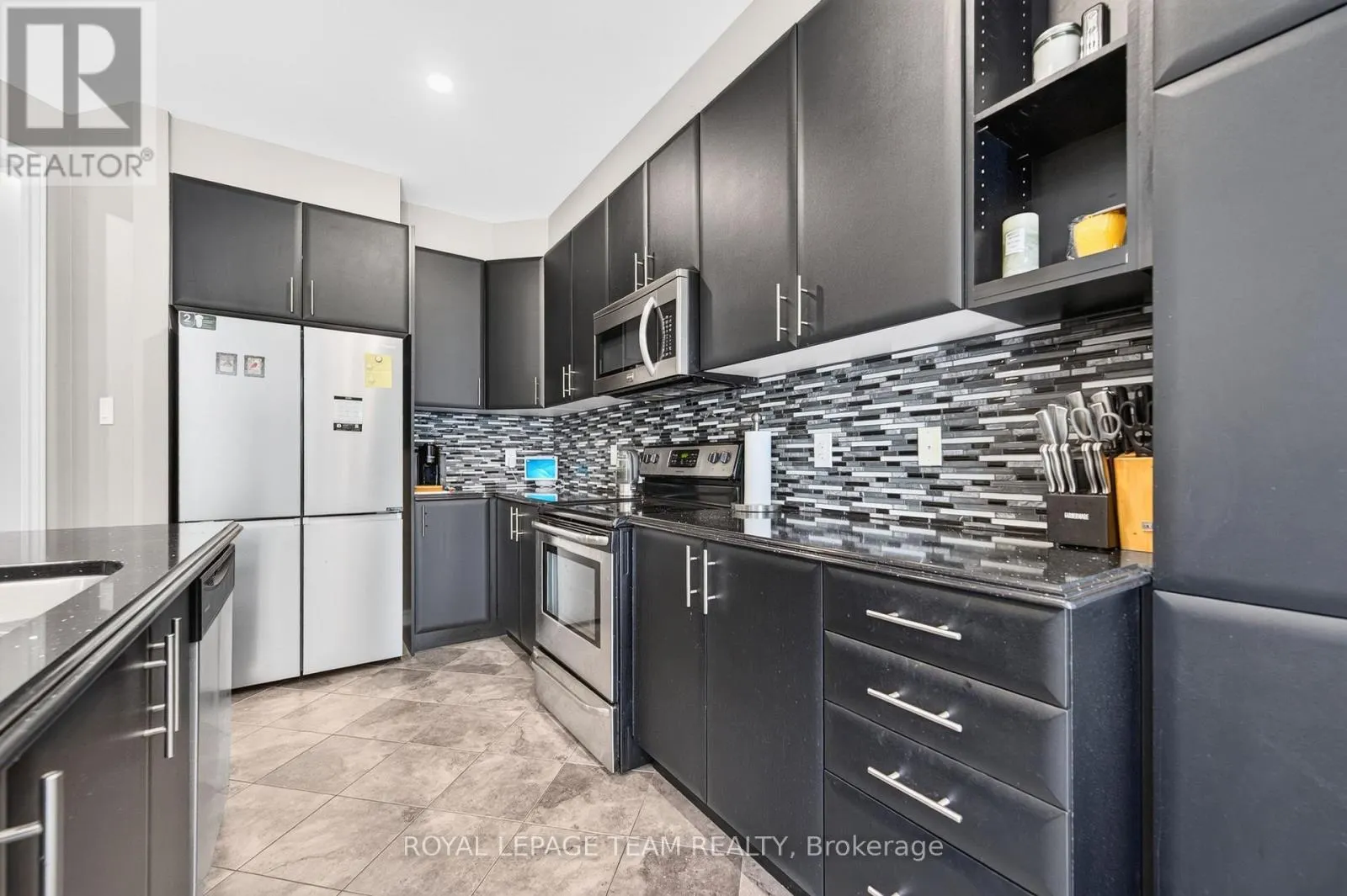 340 GALLANTRY WAY