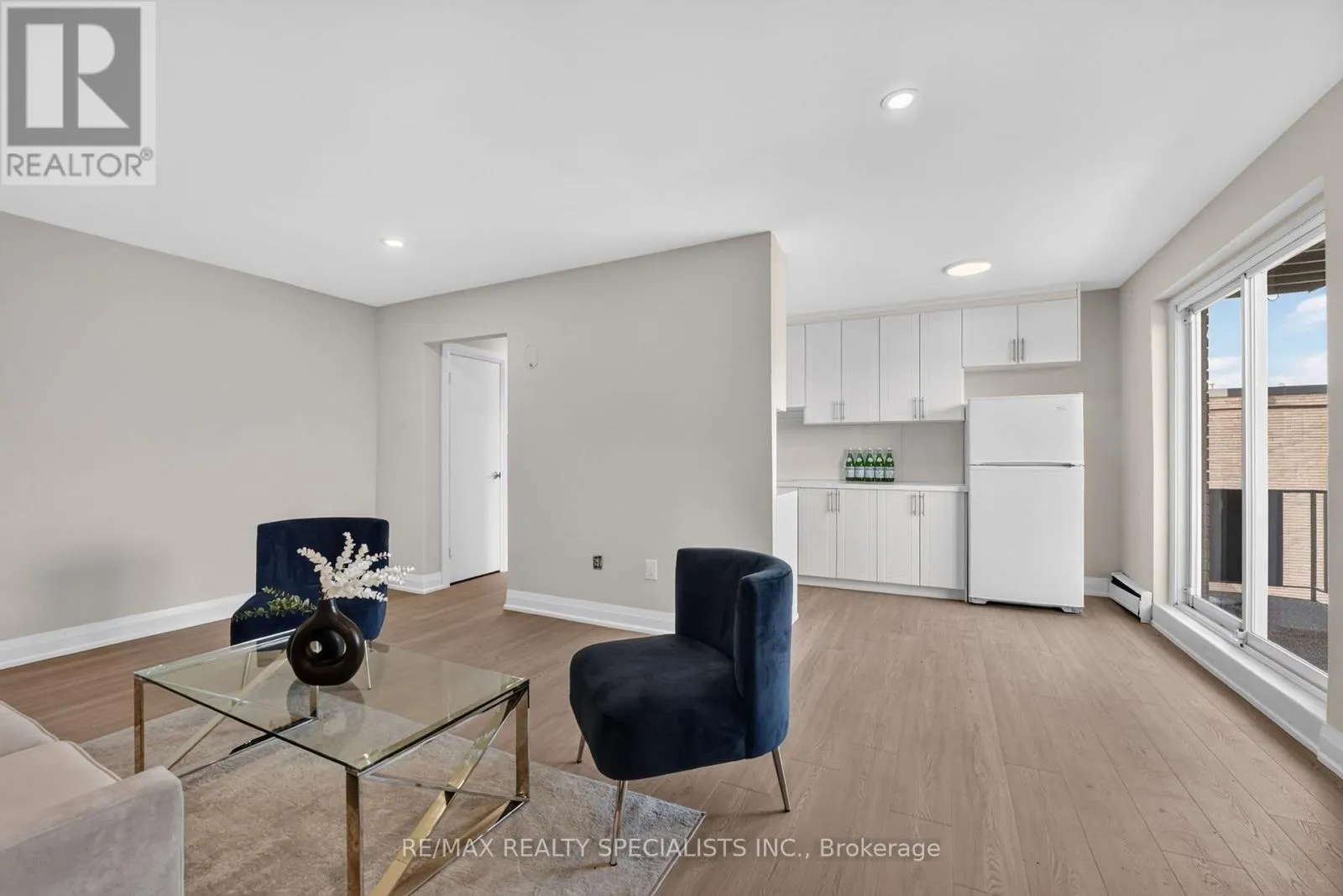 33 - 426 QUEENSTON STREET