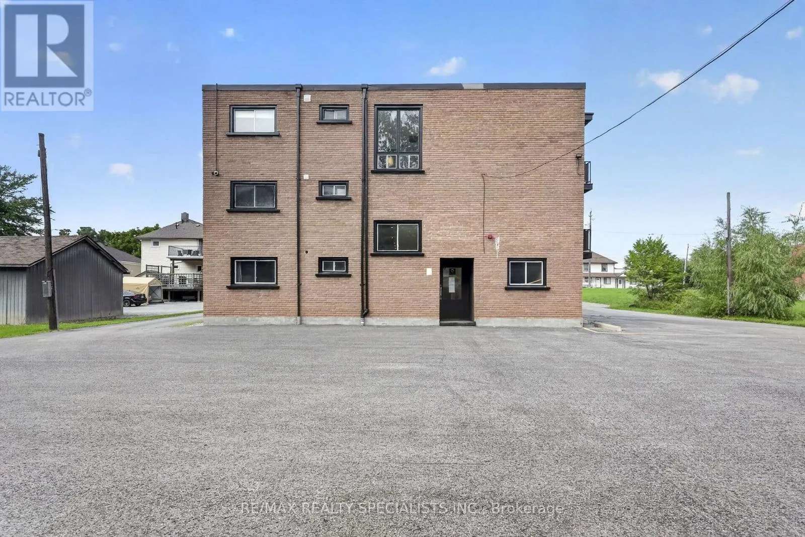 33 - 426 QUEENSTON STREET