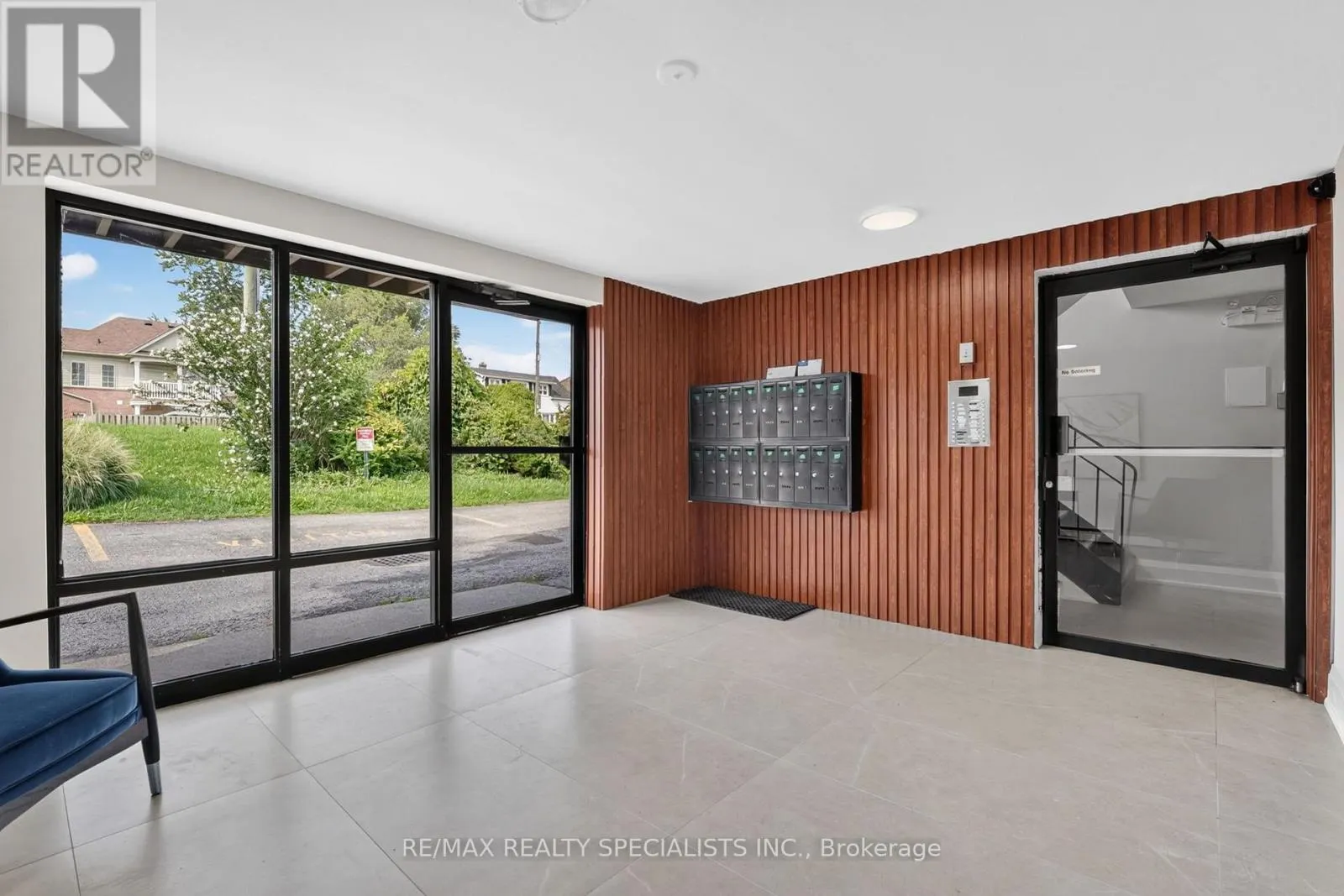 33 - 426 QUEENSTON STREET