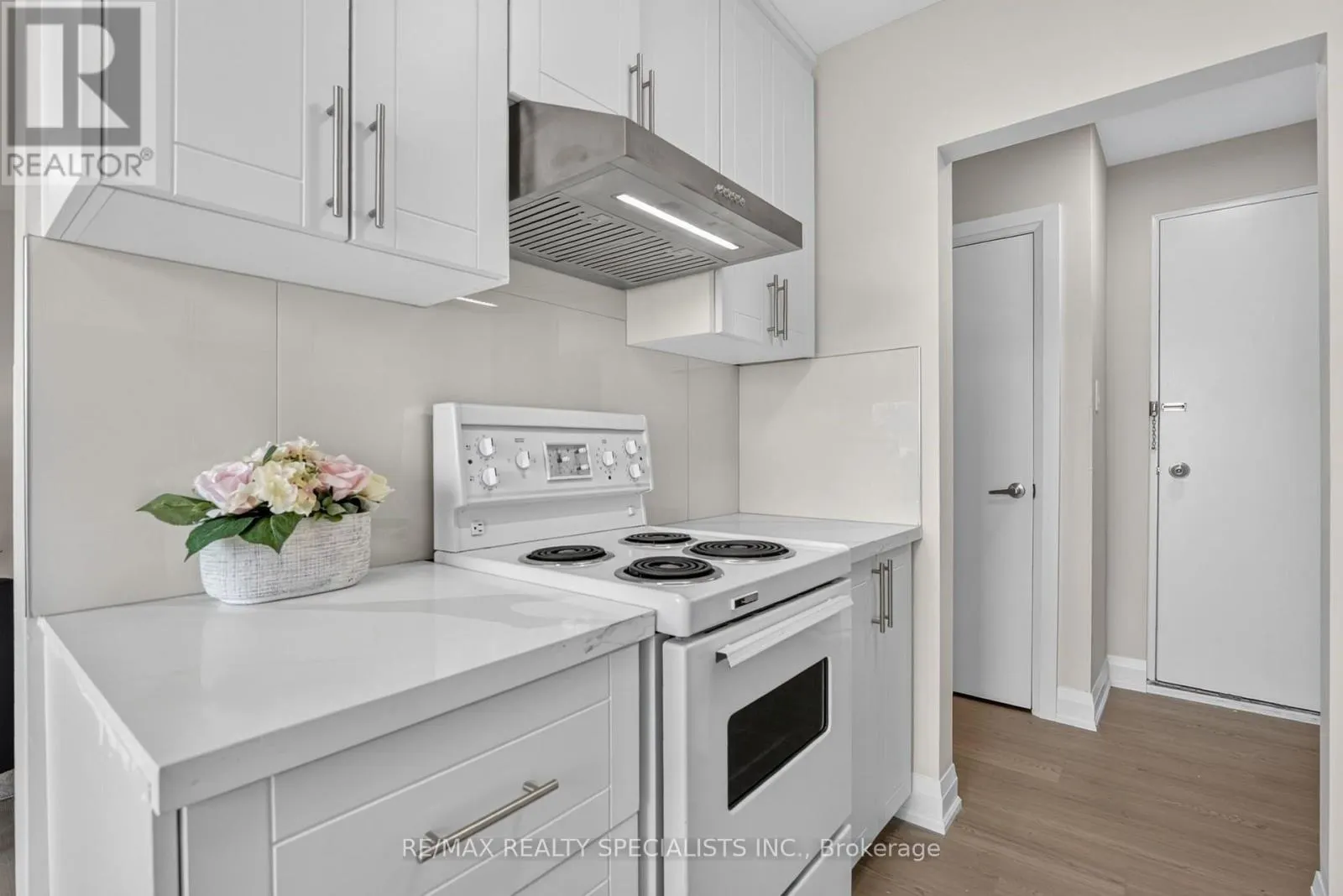 33 - 426 QUEENSTON STREET