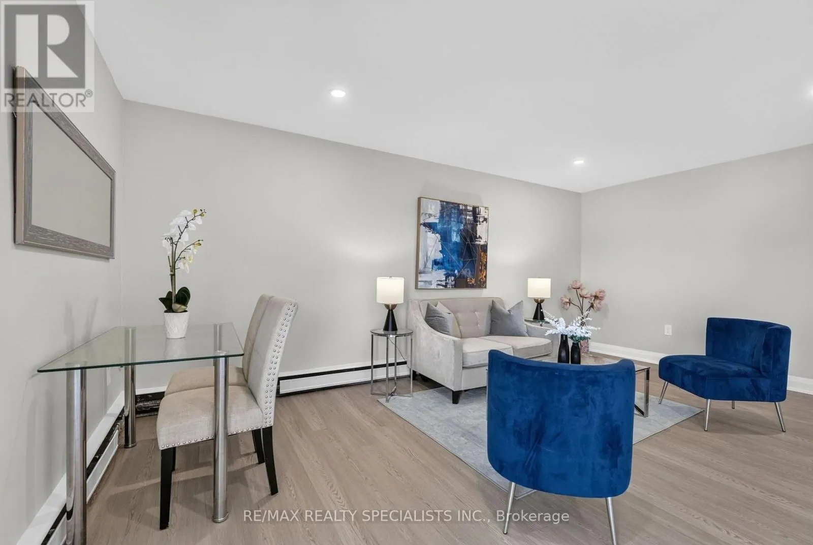 33 - 426 QUEENSTON STREET