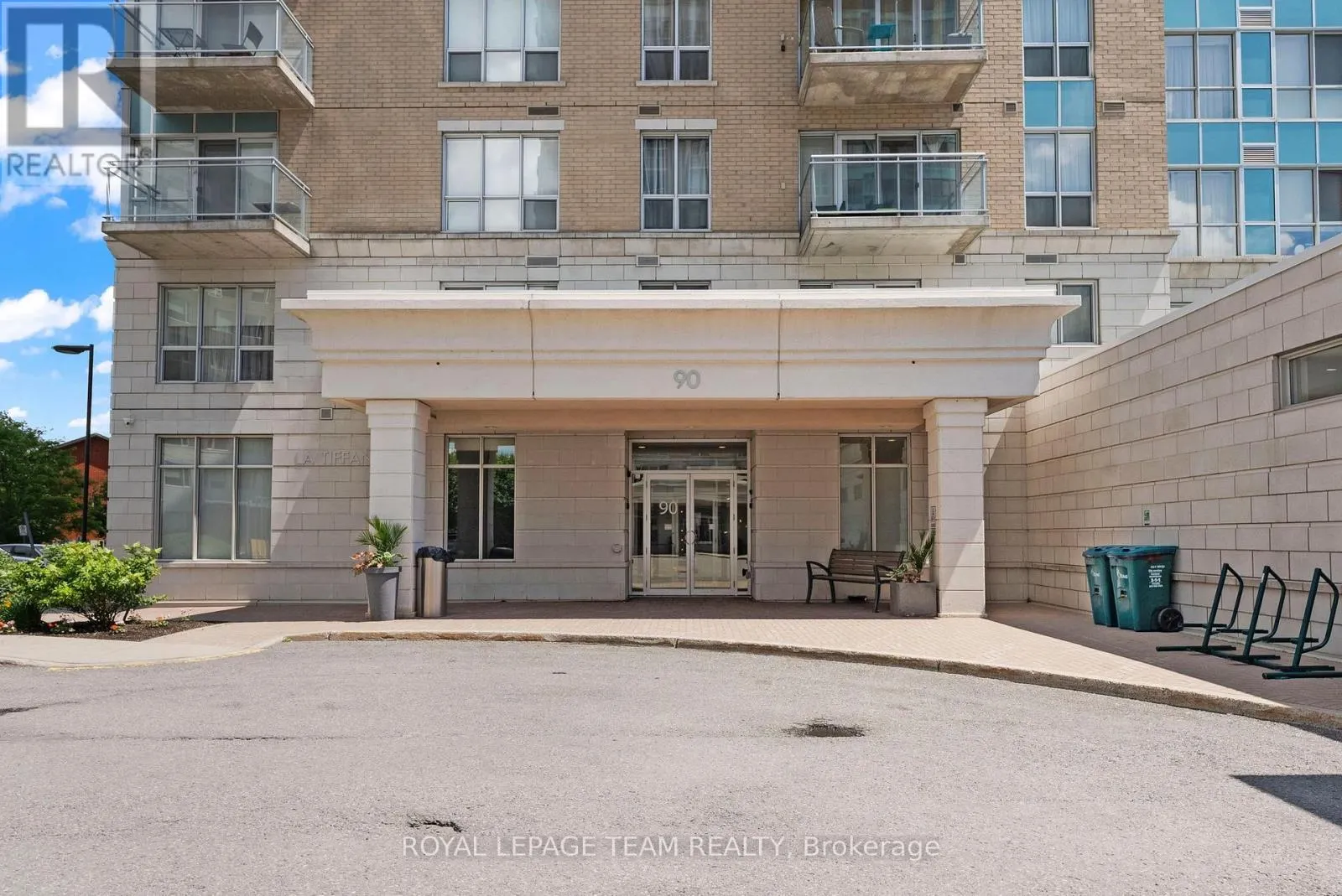 506 - 90 LANDRY STREET