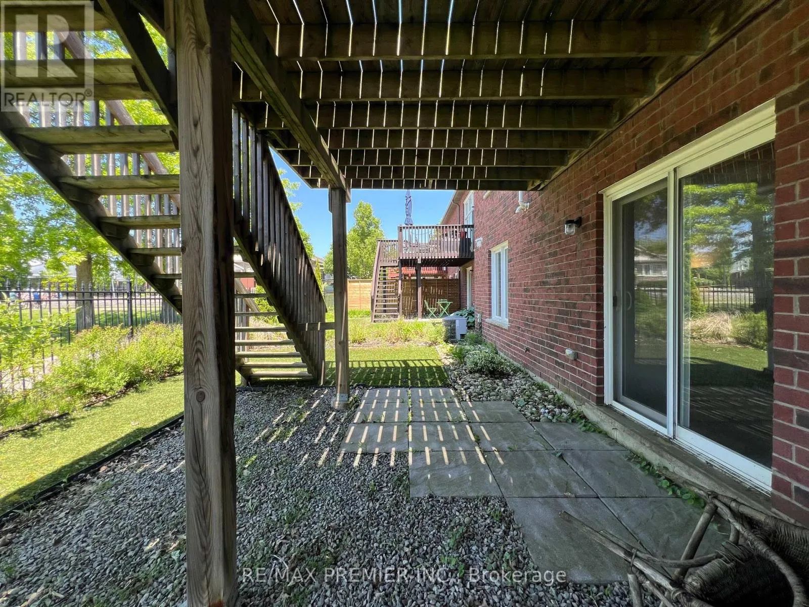 140 - 7673 GREEN VISTA GATE