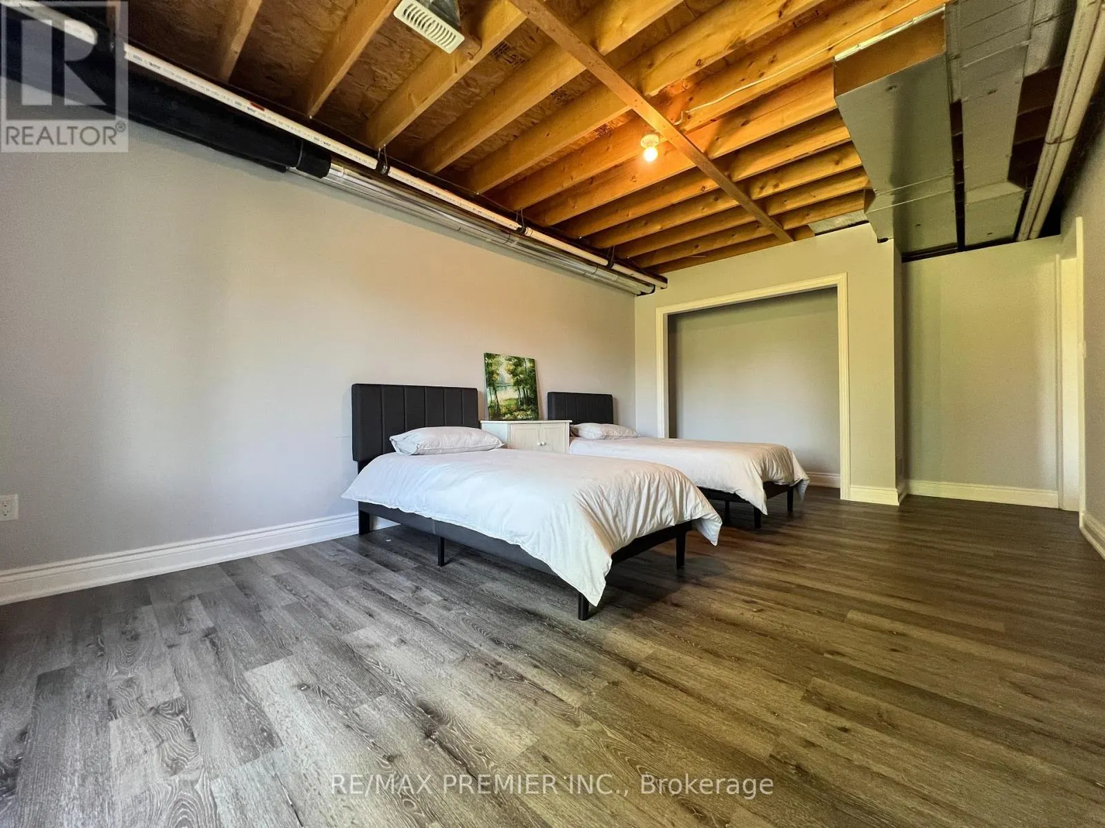 140 - 7673 GREEN VISTA GATE