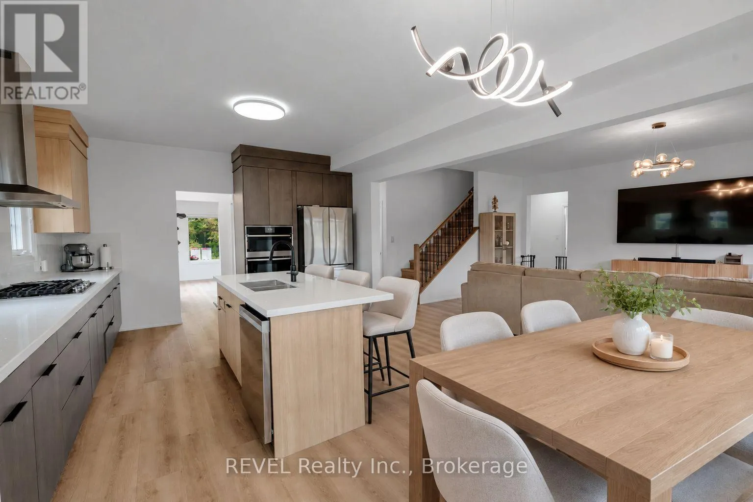 12 WESTCOTT ROAD