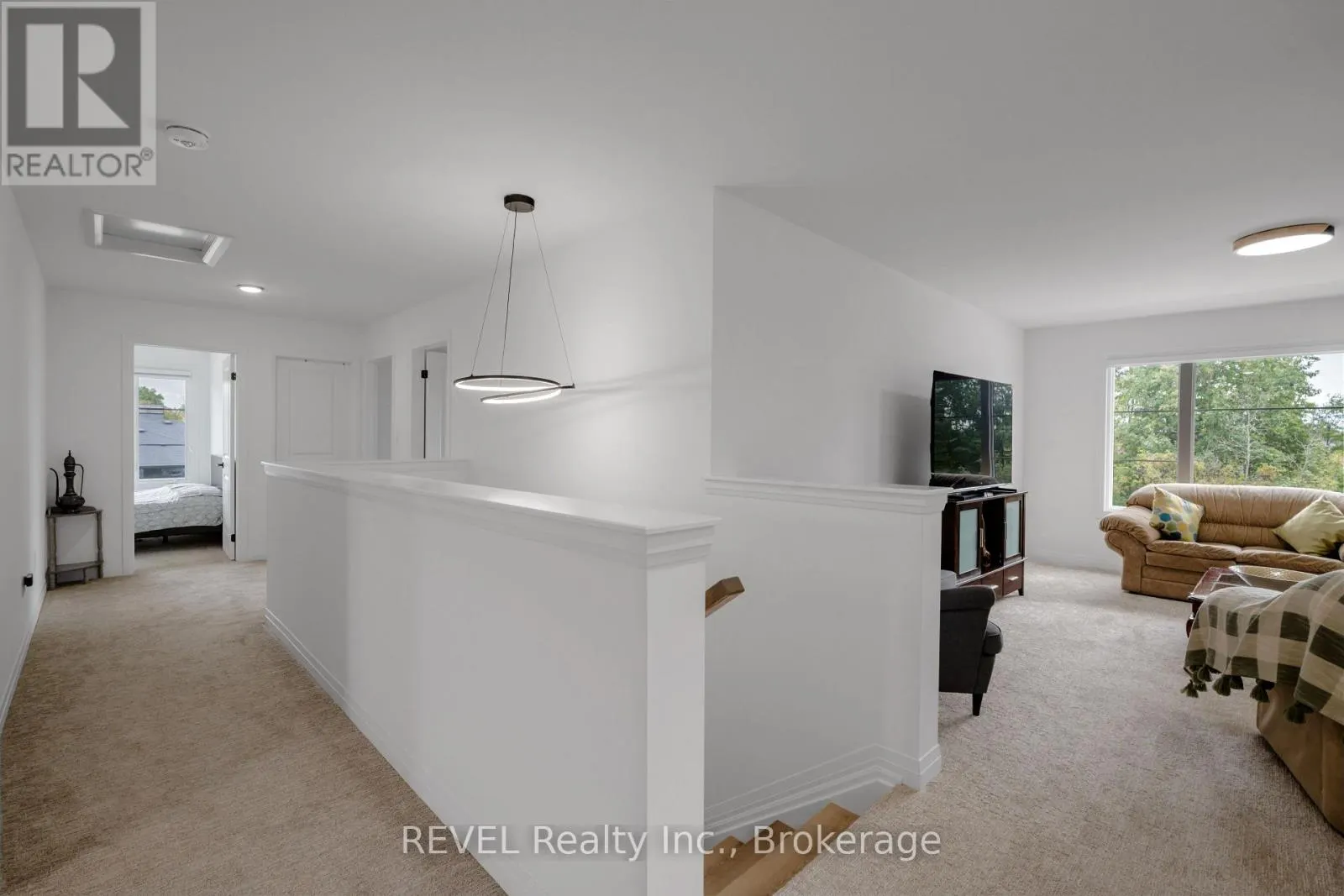 12 WESTCOTT ROAD