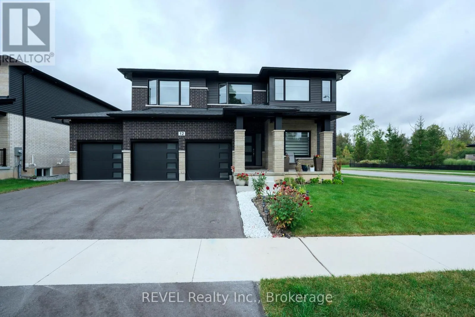 12 WESTCOTT ROAD