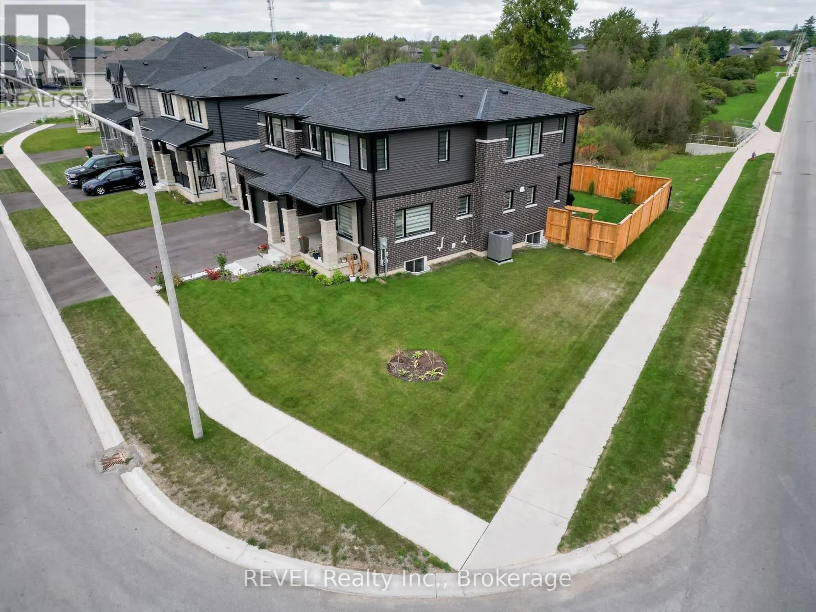 12 WESTCOTT ROAD