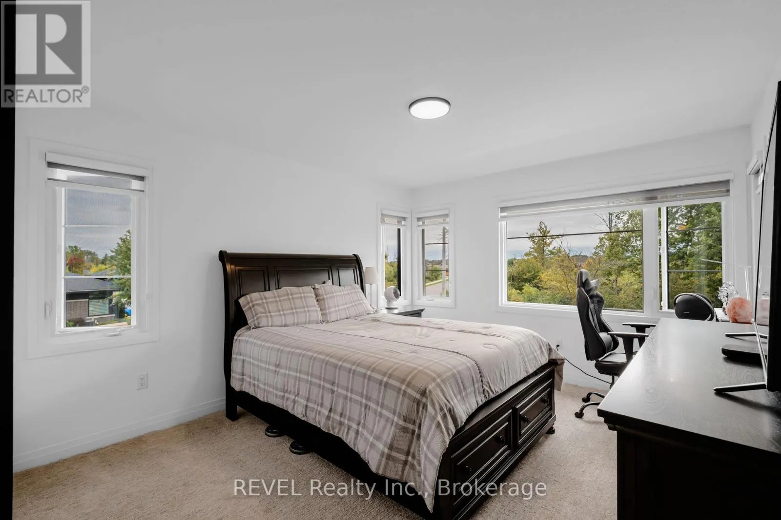 12 WESTCOTT ROAD