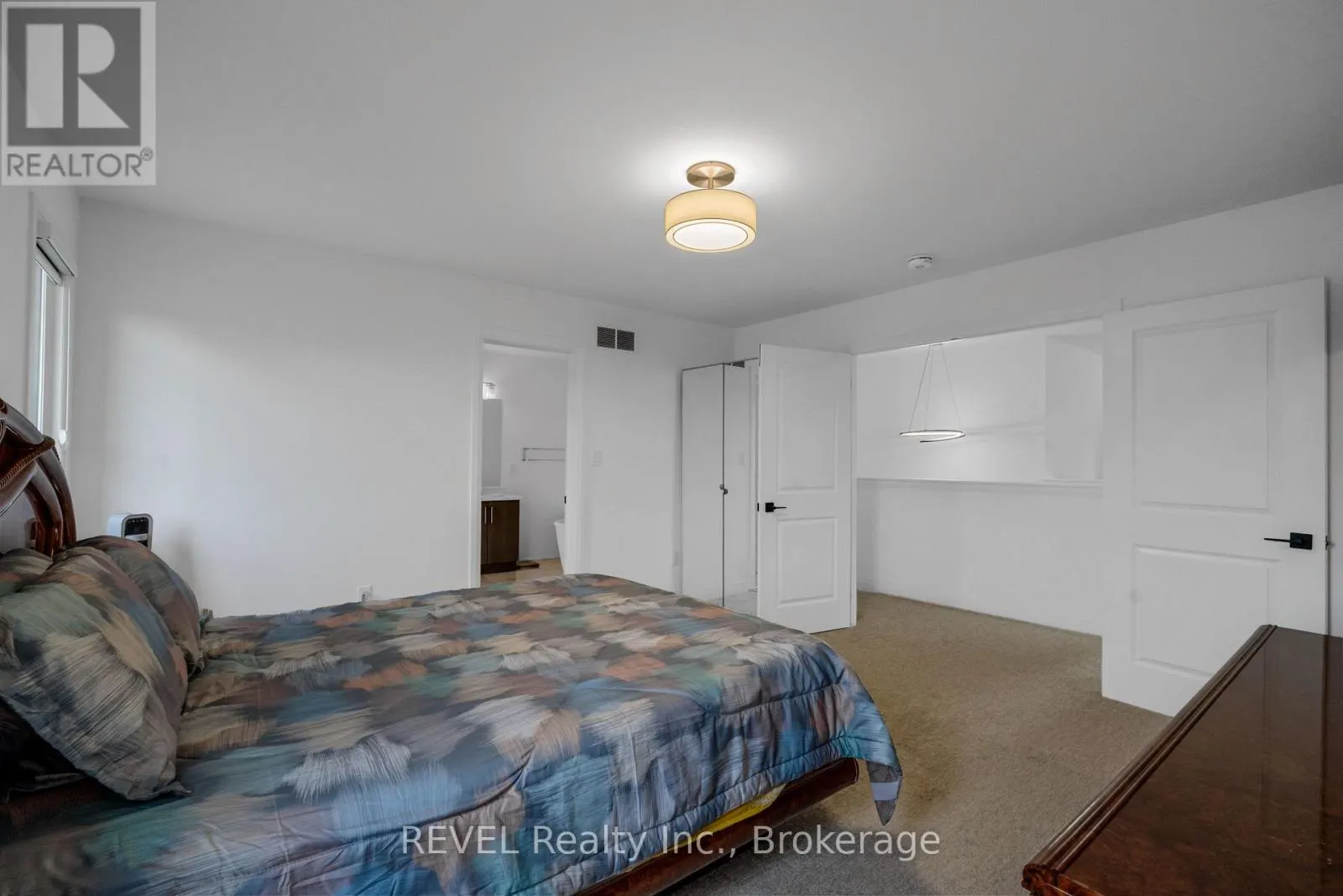 12 WESTCOTT ROAD
