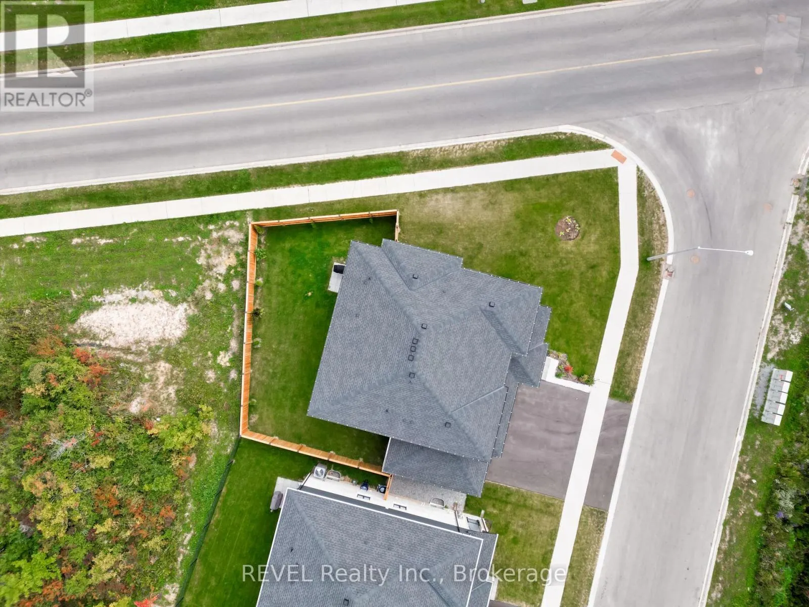 12 WESTCOTT ROAD