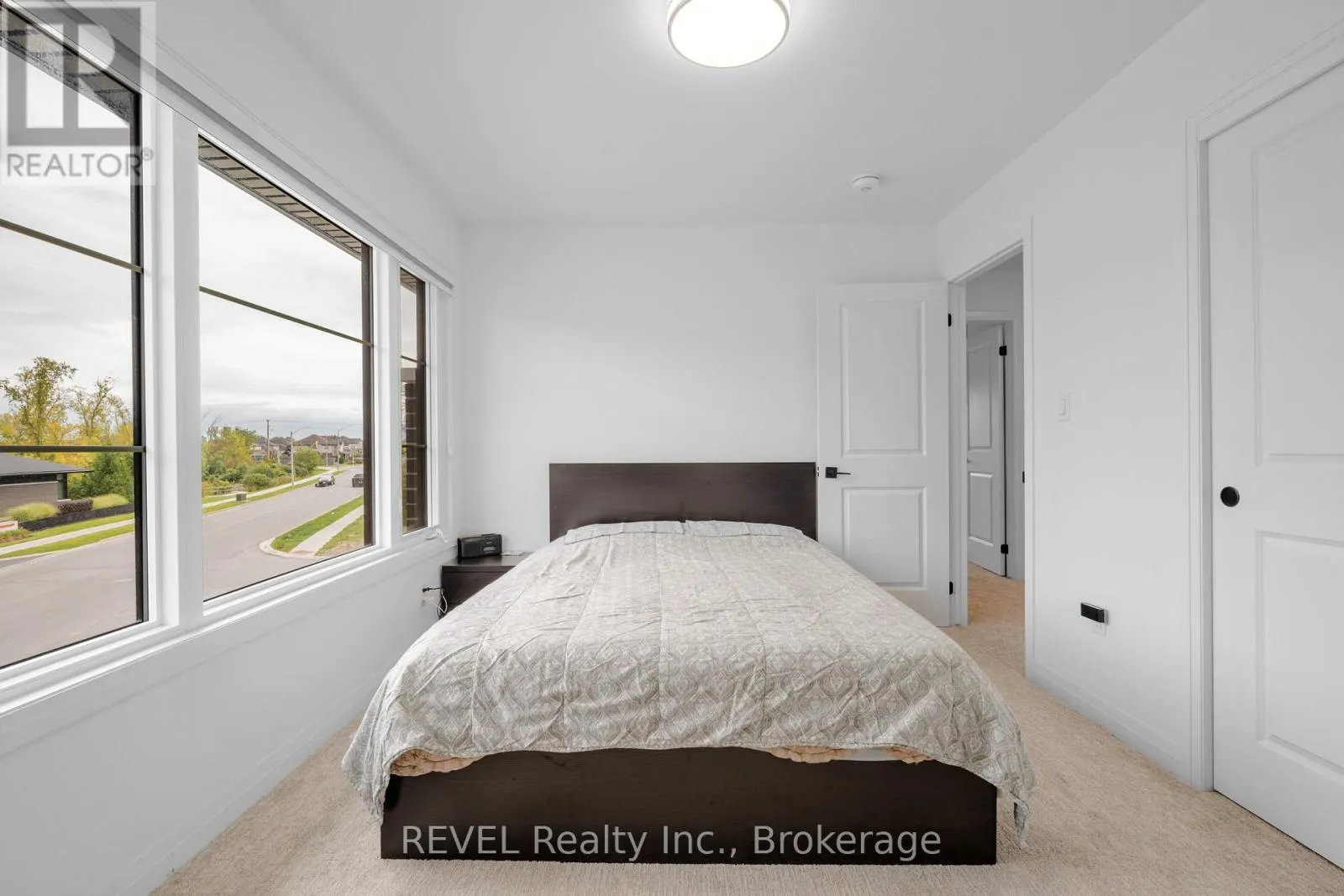 12 WESTCOTT ROAD