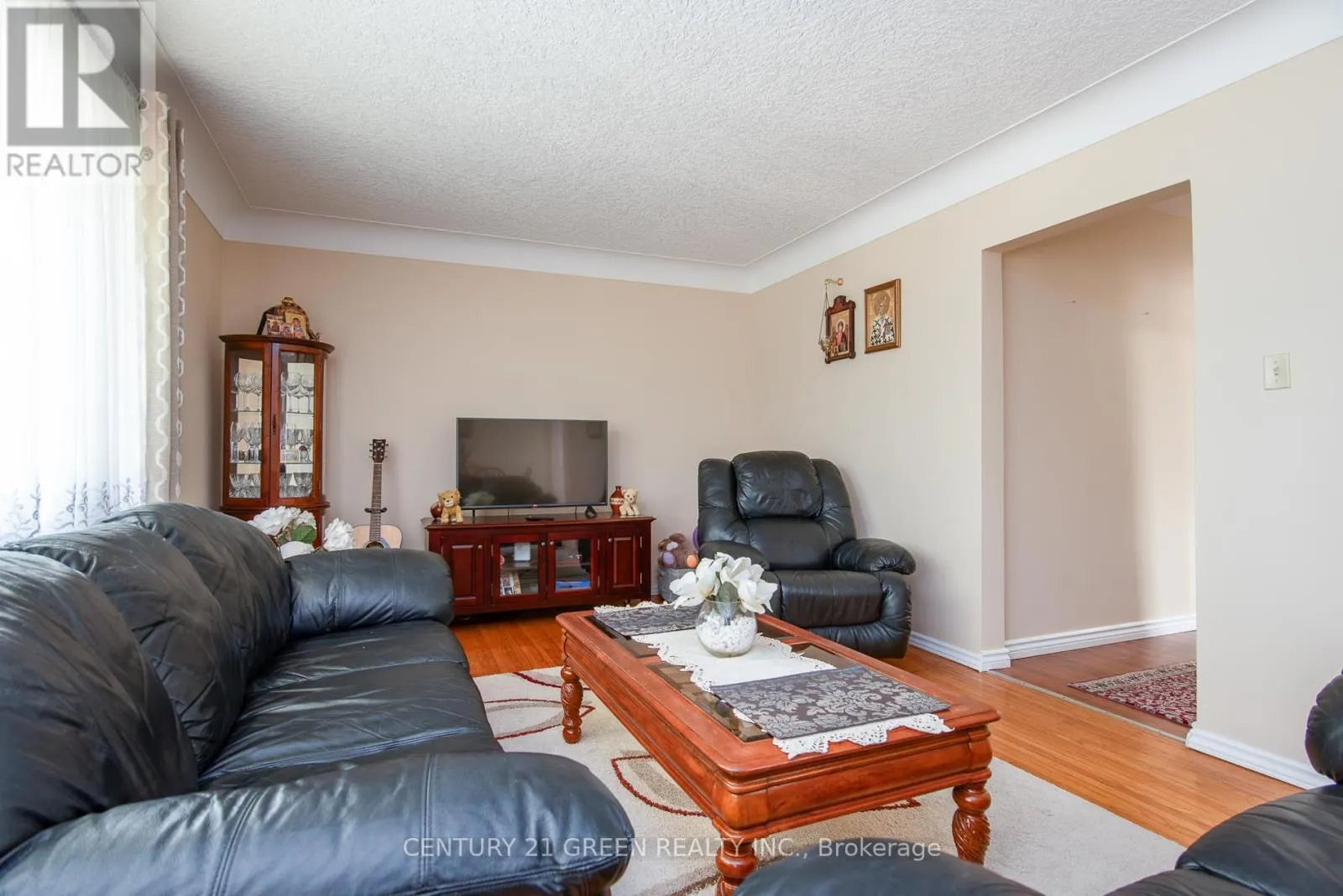 129 RIVER ROAD E