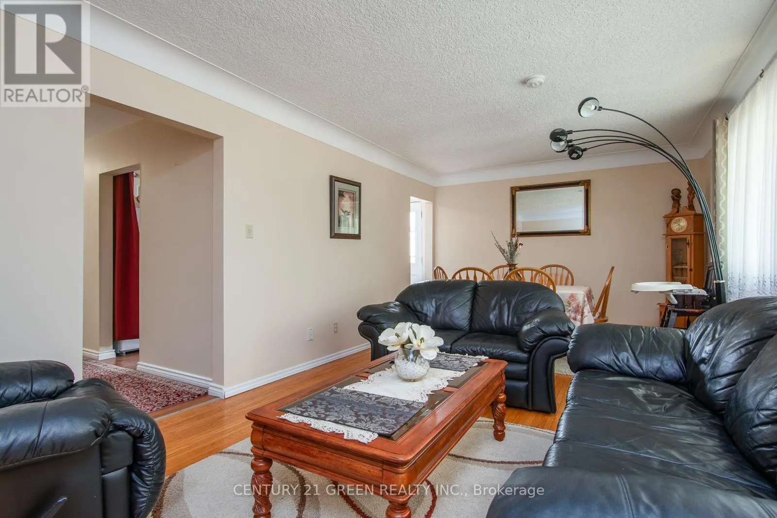 129 RIVER ROAD E