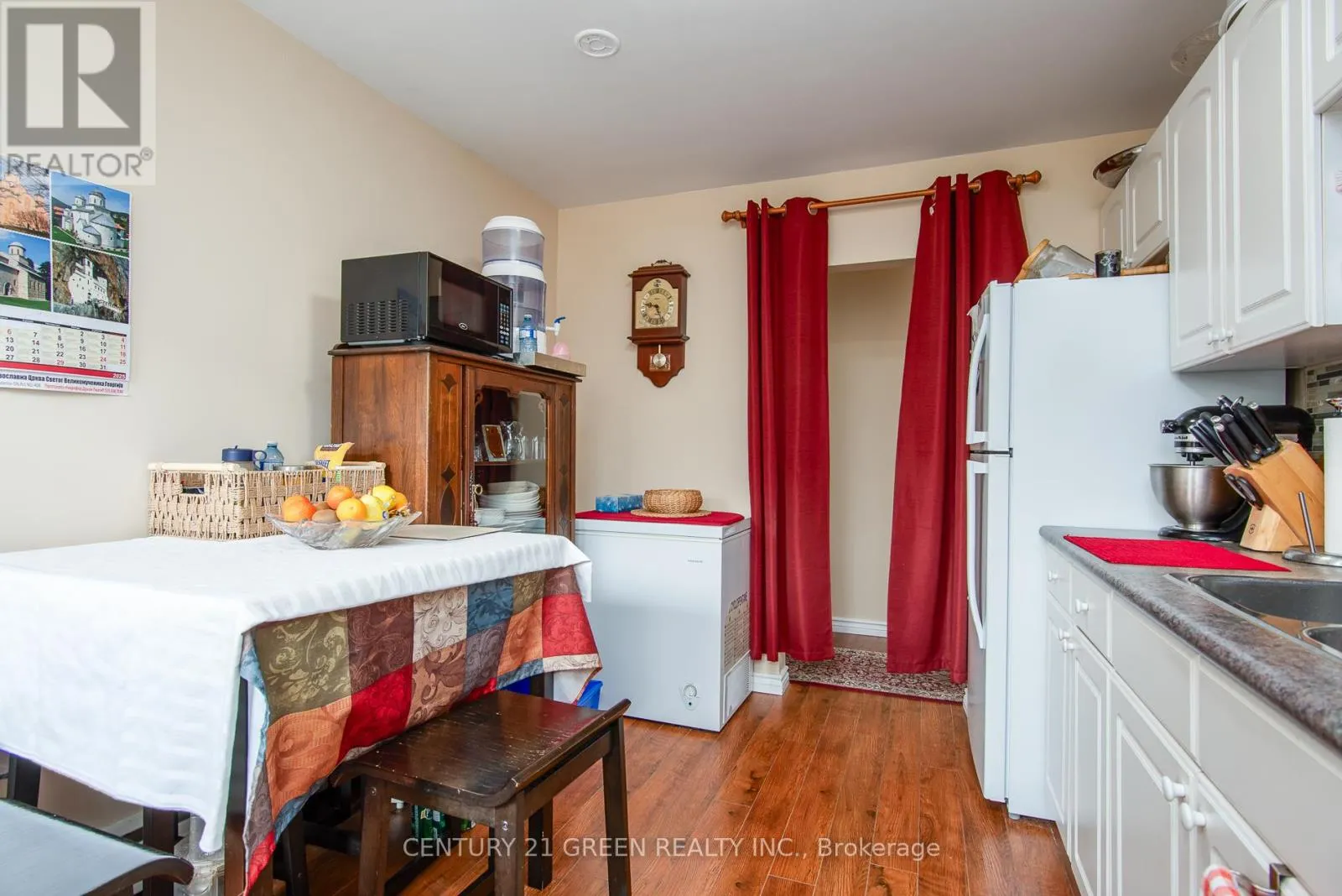 129 RIVER ROAD E