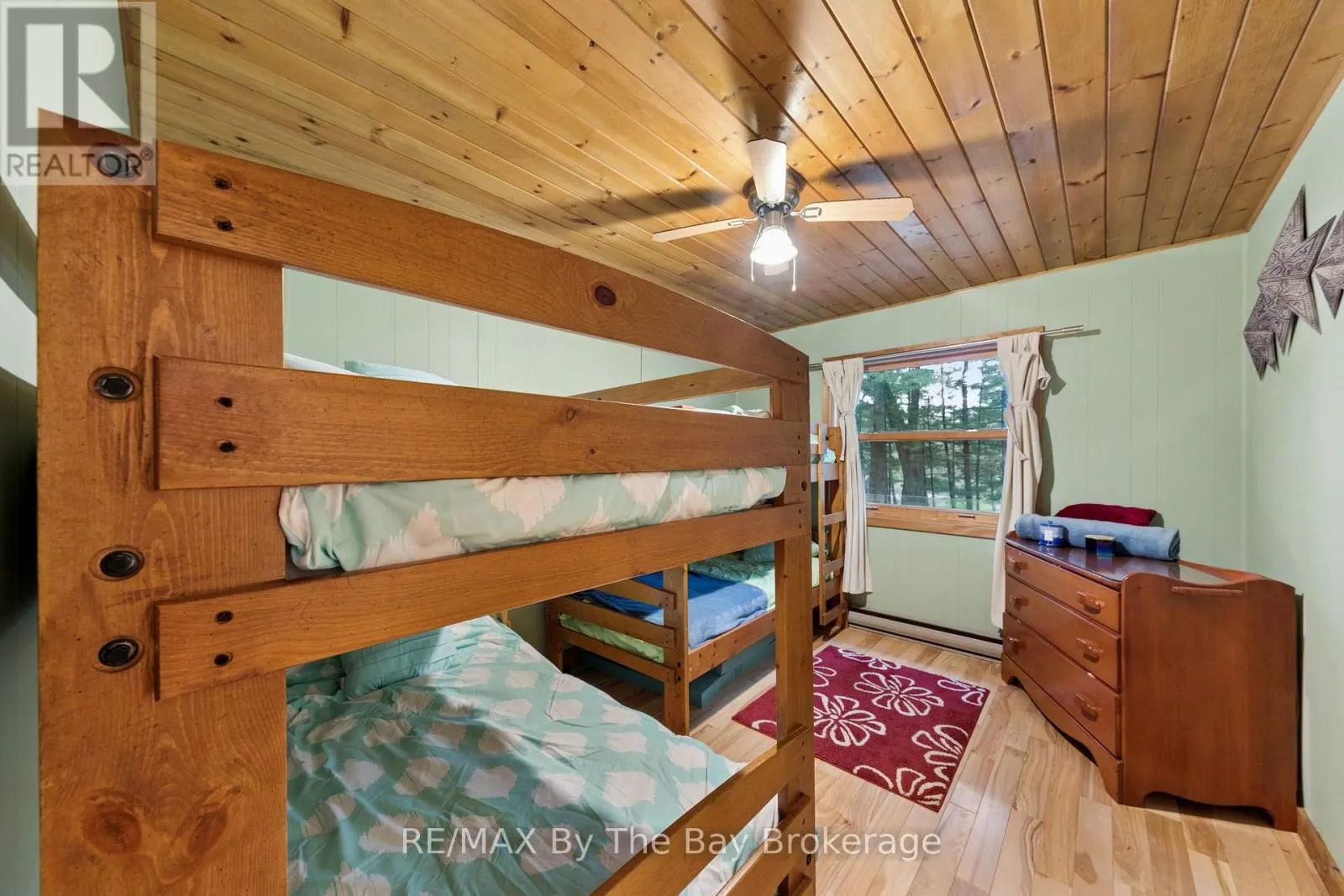 10158 GEORGIAN BAY SHORE