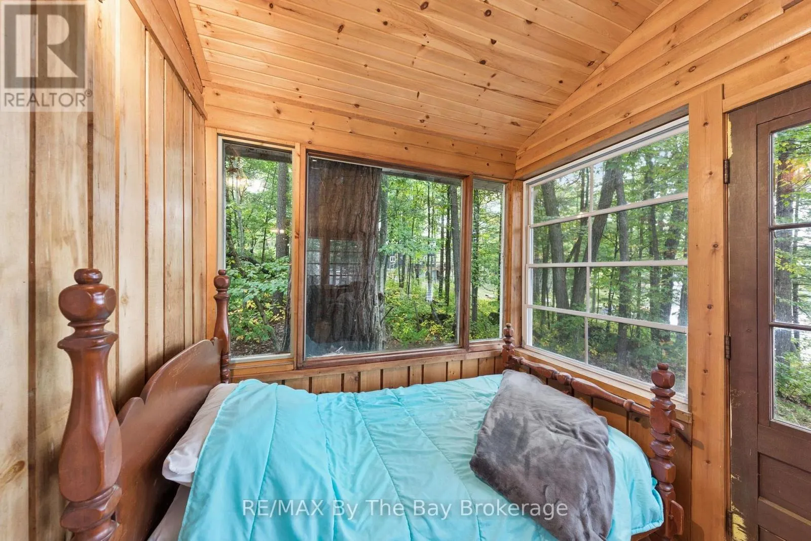 10158 GEORGIAN BAY SHORE