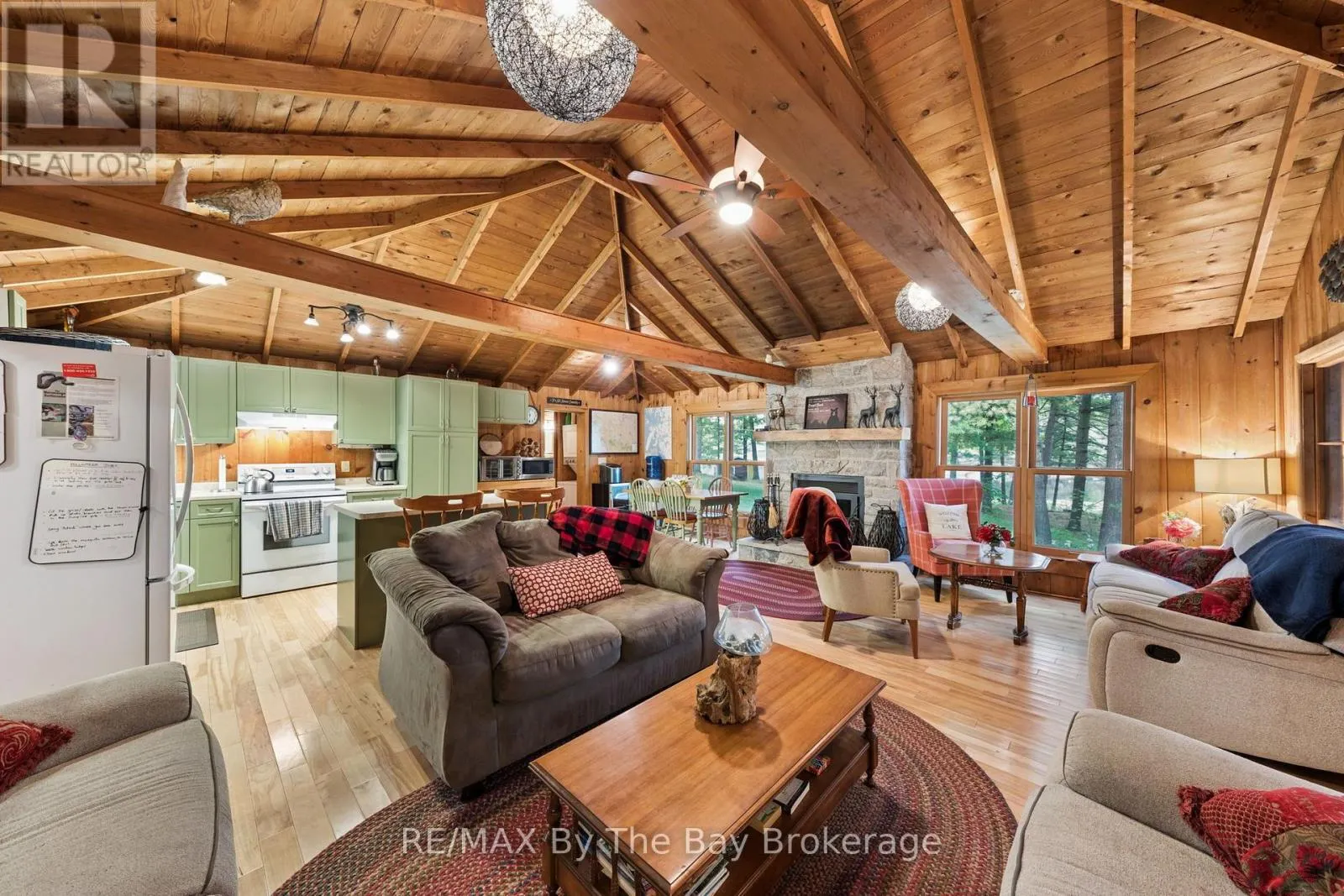 10158 GEORGIAN BAY SHORE