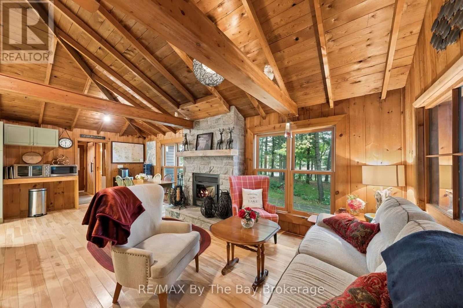 10158 GEORGIAN BAY SHORE