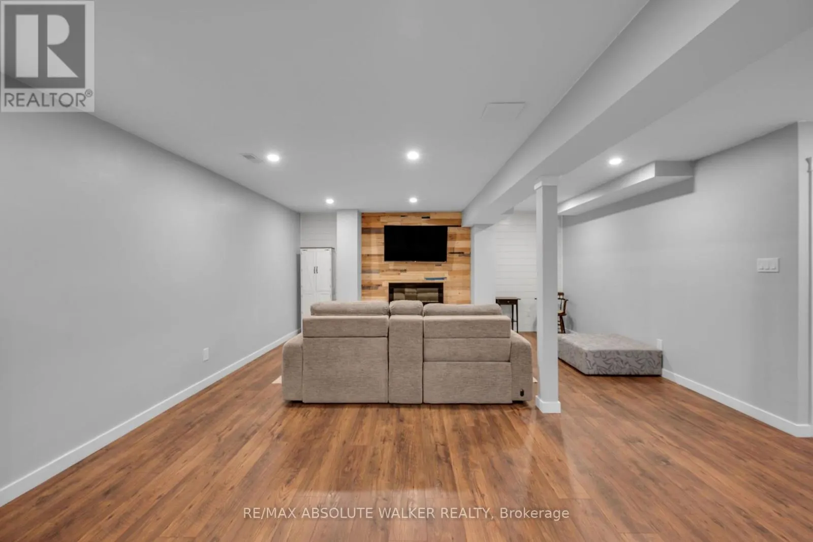 355 NESTLETON STREET
