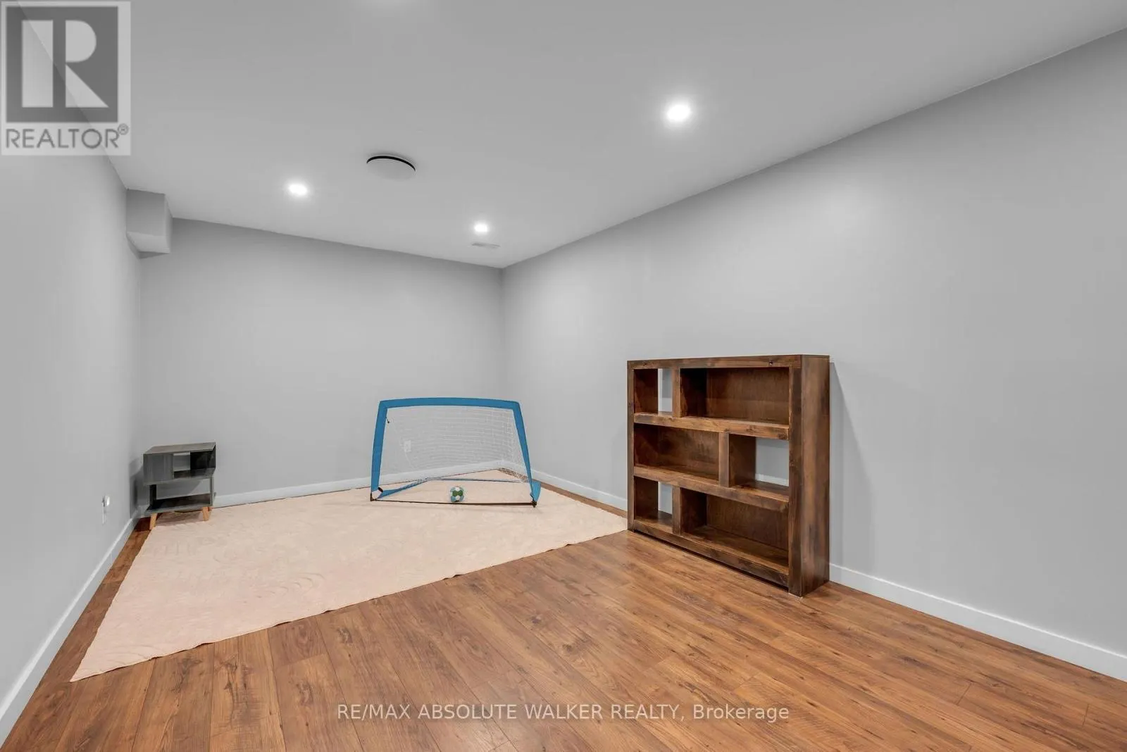 355 NESTLETON STREET