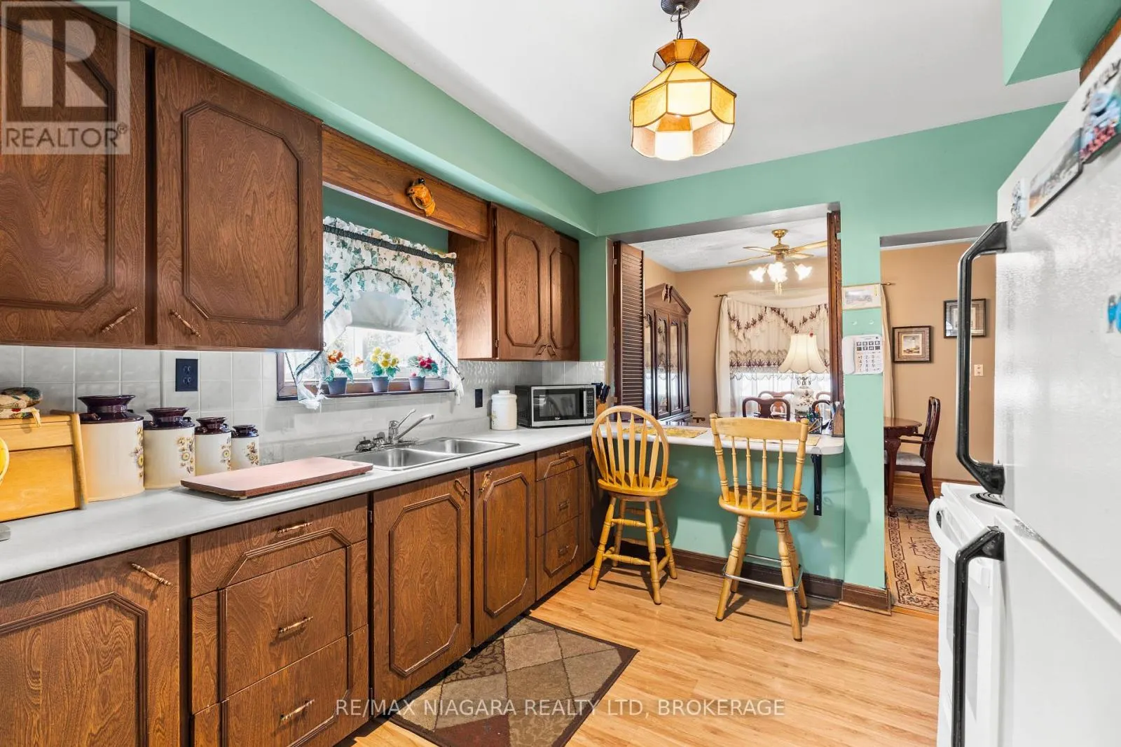 2249 NORTH SHORE DRIVE