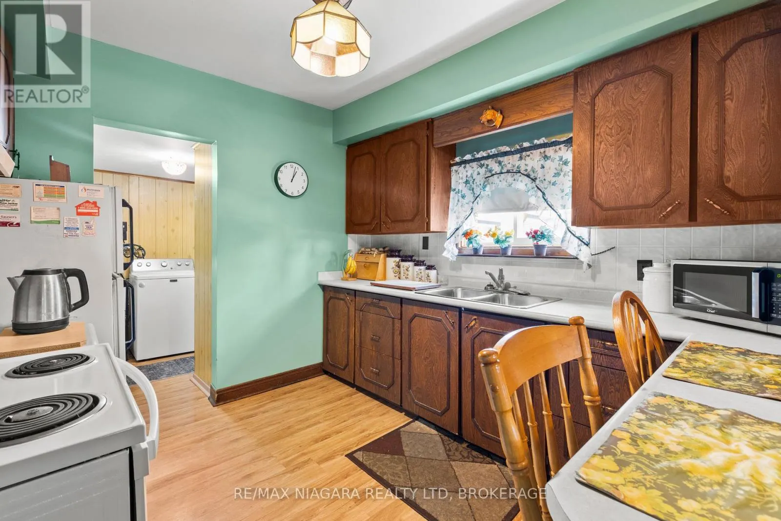 2249 NORTH SHORE DRIVE