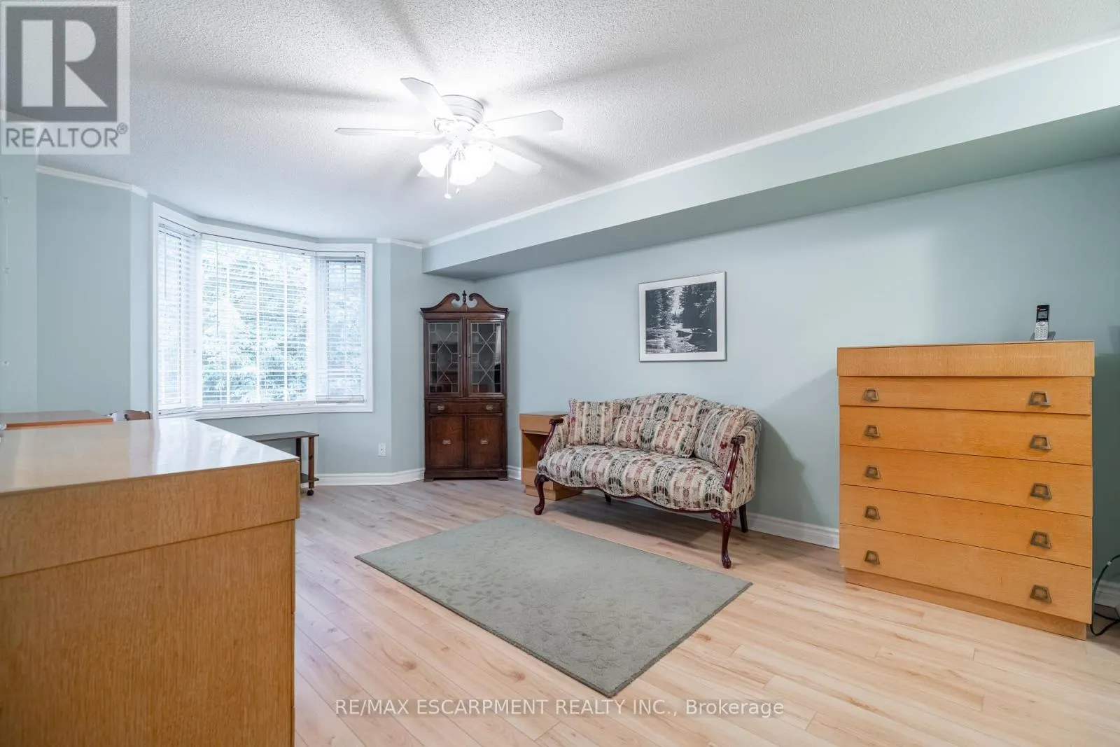 306 - 970 GOLF LINKS ROAD