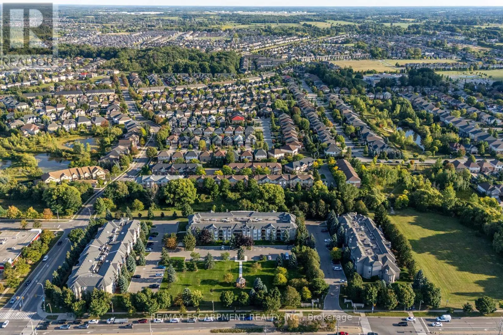 306 - 970 GOLF LINKS ROAD