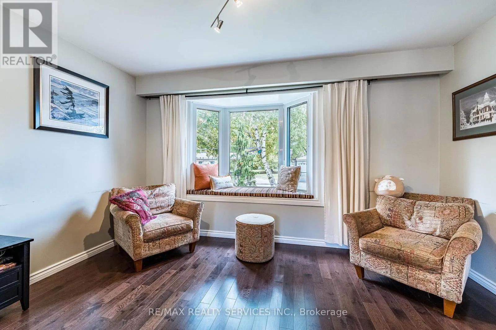 24 CARBERRY ROAD STREET