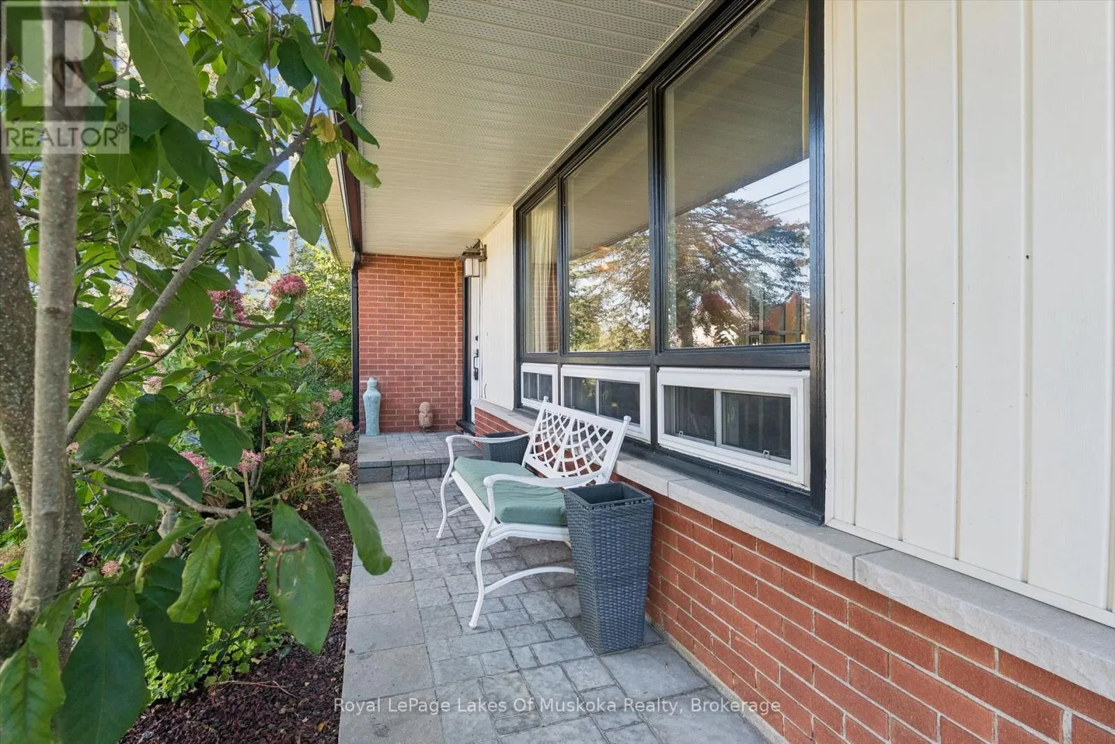 135 MUSKOKA BEACH ROAD