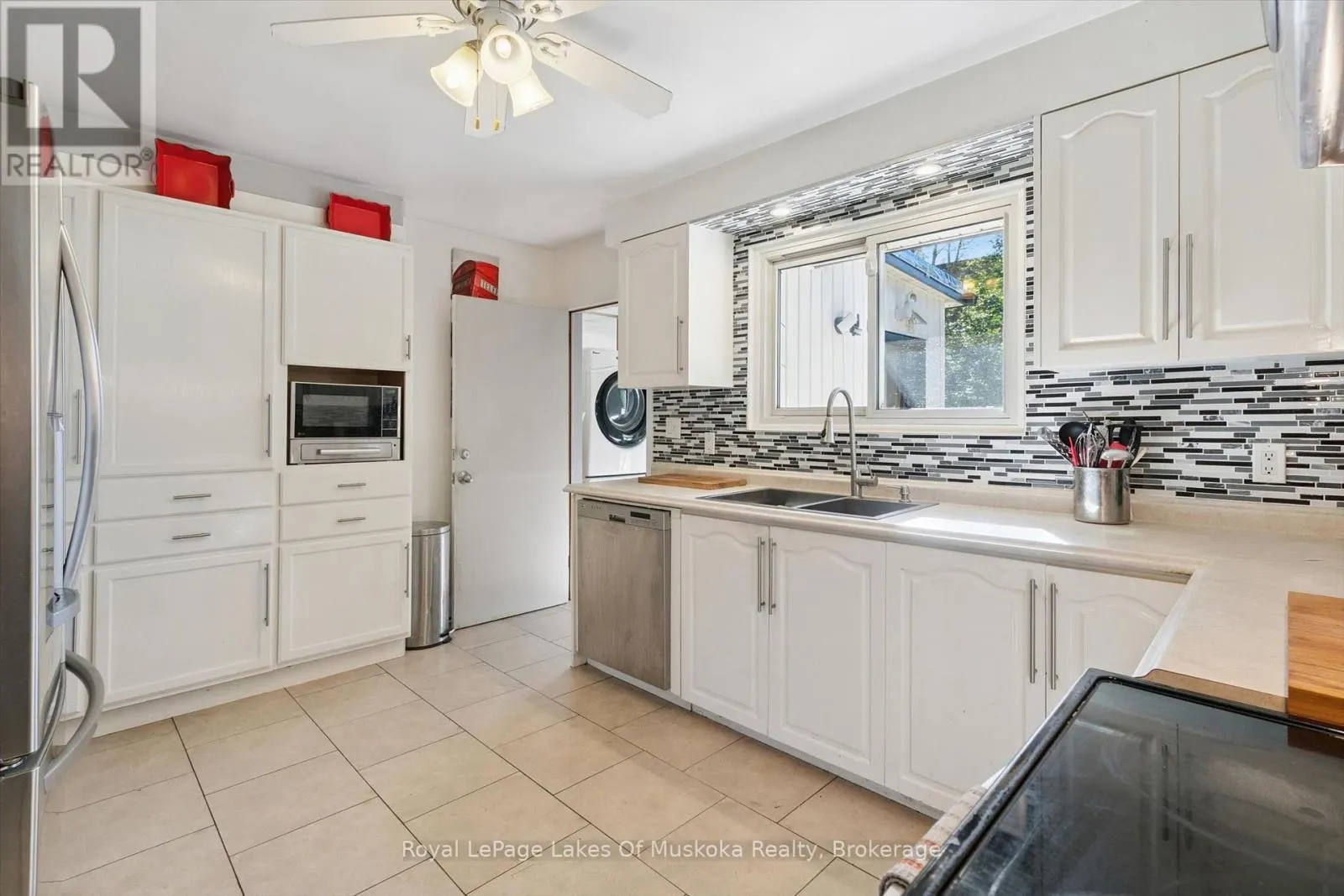 135 MUSKOKA BEACH ROAD