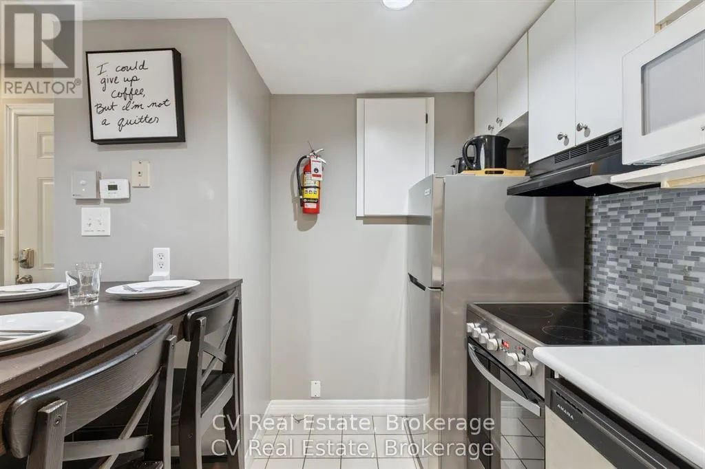 404 - 796468 GREY 19 ROAD #404